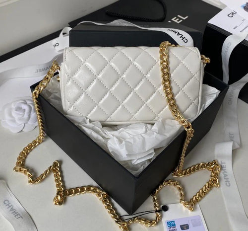 CL Shiny Lambskin Phone Holder Chain Flap Bag