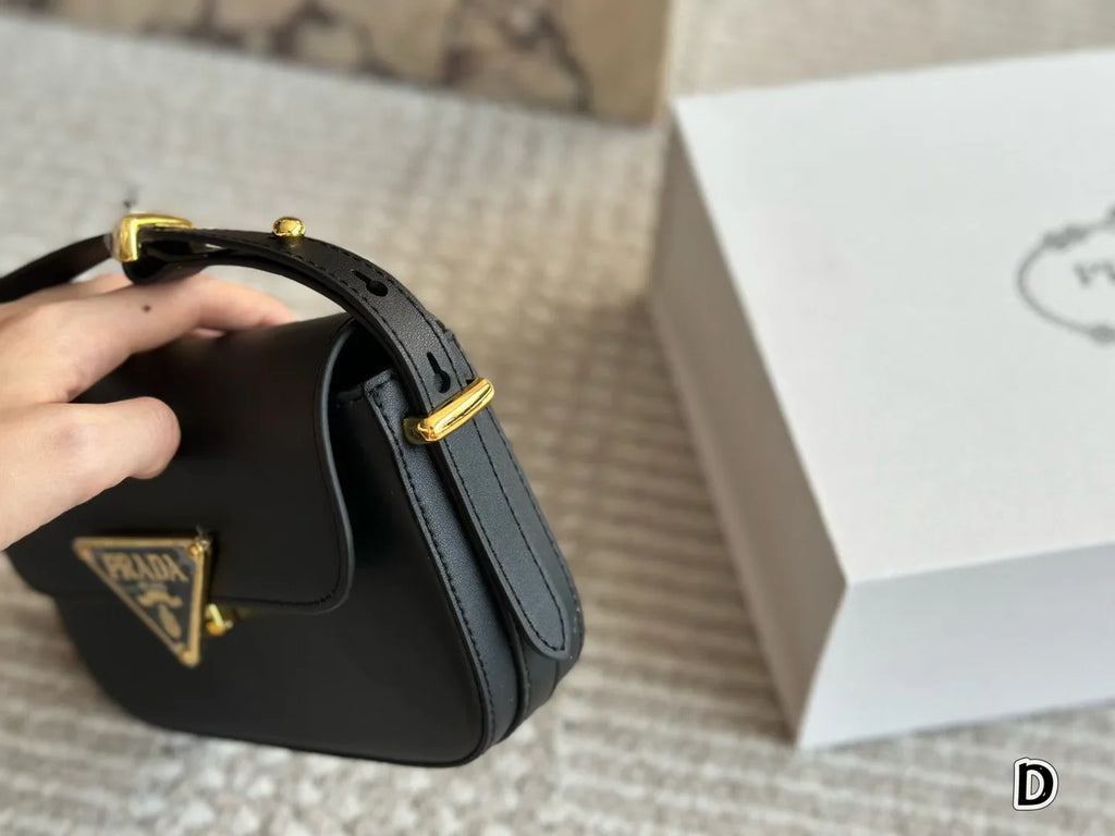 Prada Femme Handbag Black 21x13cm