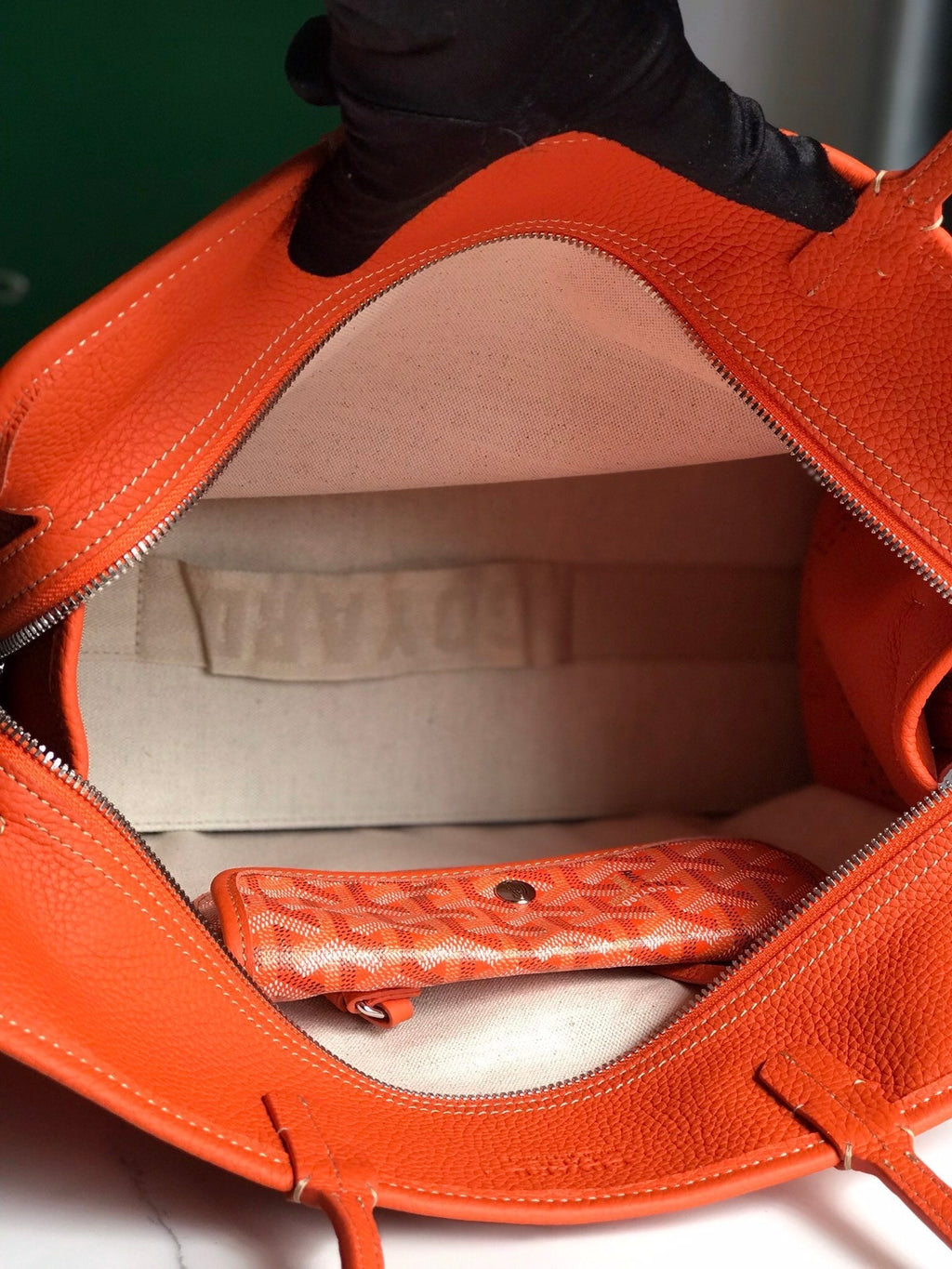 HARDY PM BAG 40 IN ORANGE GOYARDINE CANVAS AND TAURILLON LEATHER TRIM
