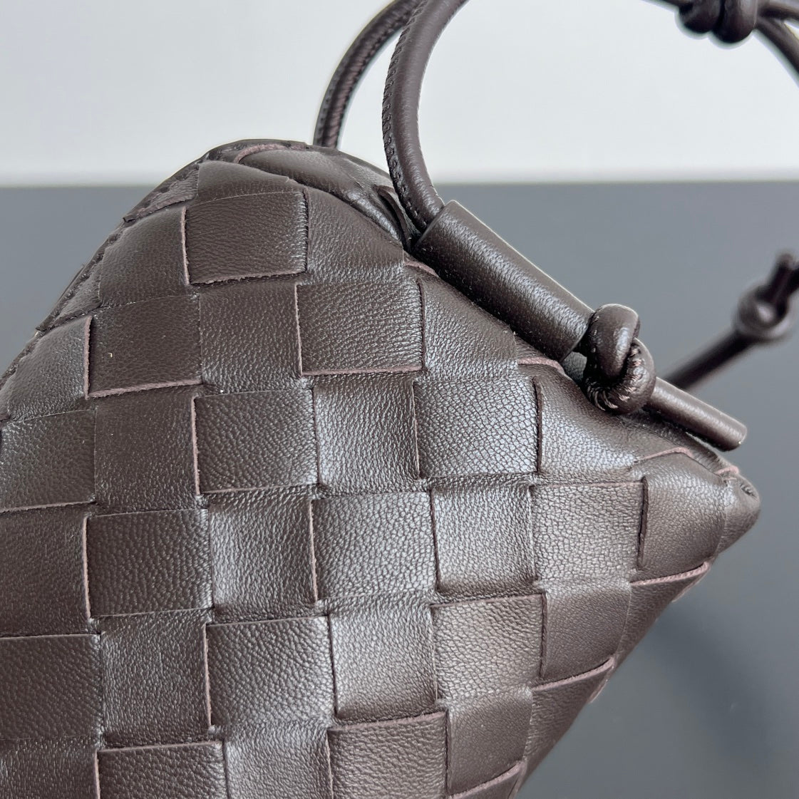 CONCERT POUCH 18 IN FONDANT LAMBSKIN
