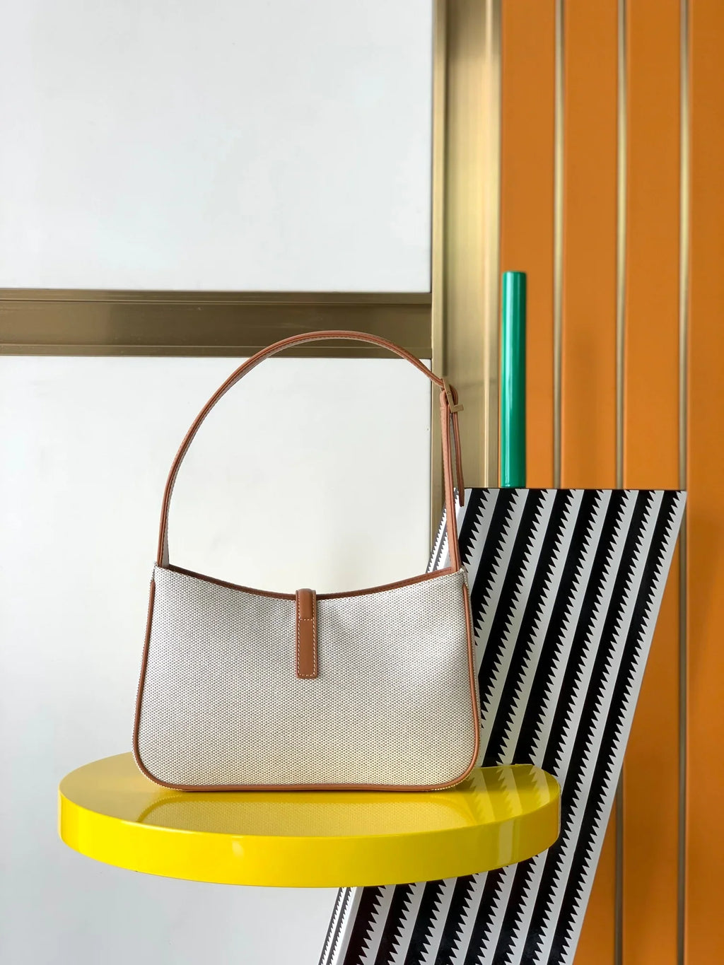 YSL LE 5 _ 7 in canvas and leather - 23 X 16 X 6.5 CM