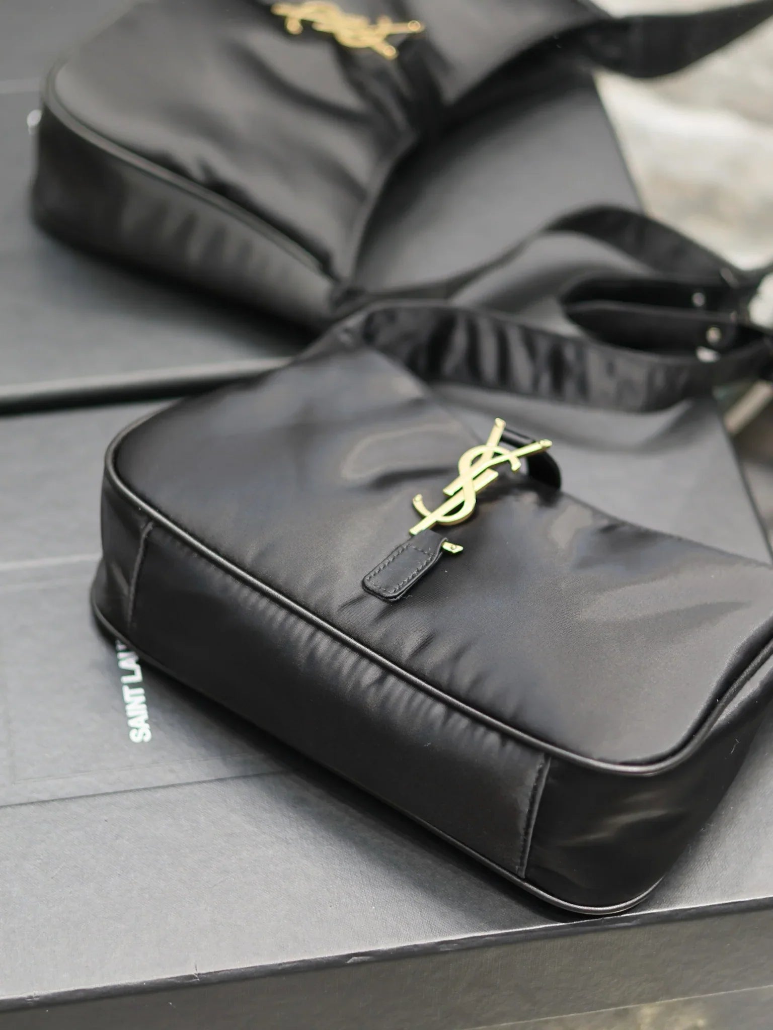 YSL Le5_7 Hobo Black Bag Gold Hardware 25x15x6cm