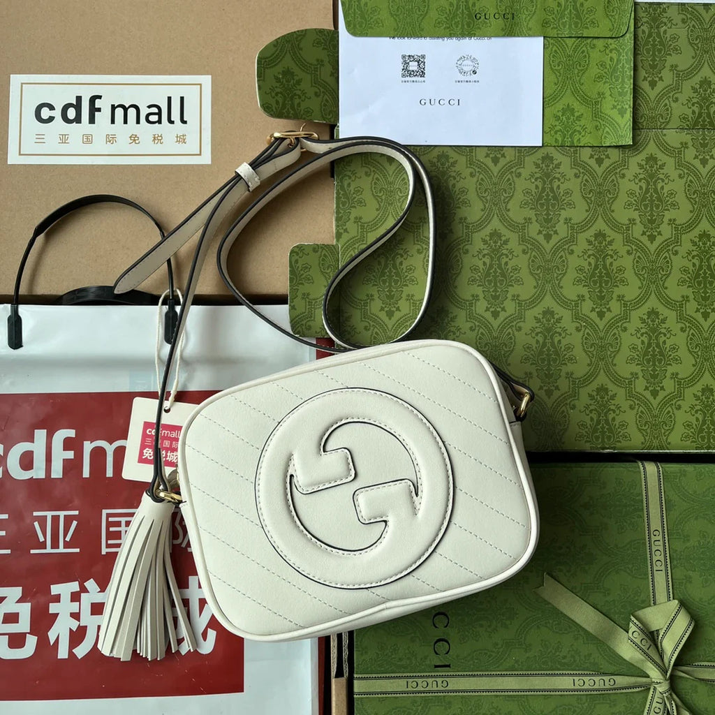 Gucci Blondie Small Shoulder White Leather Bag - 21x15.5x5cm