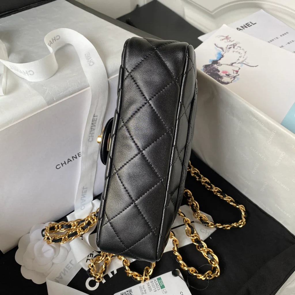 Chanel Flap Bag Gold Top Handle Black - 13X21X8cm