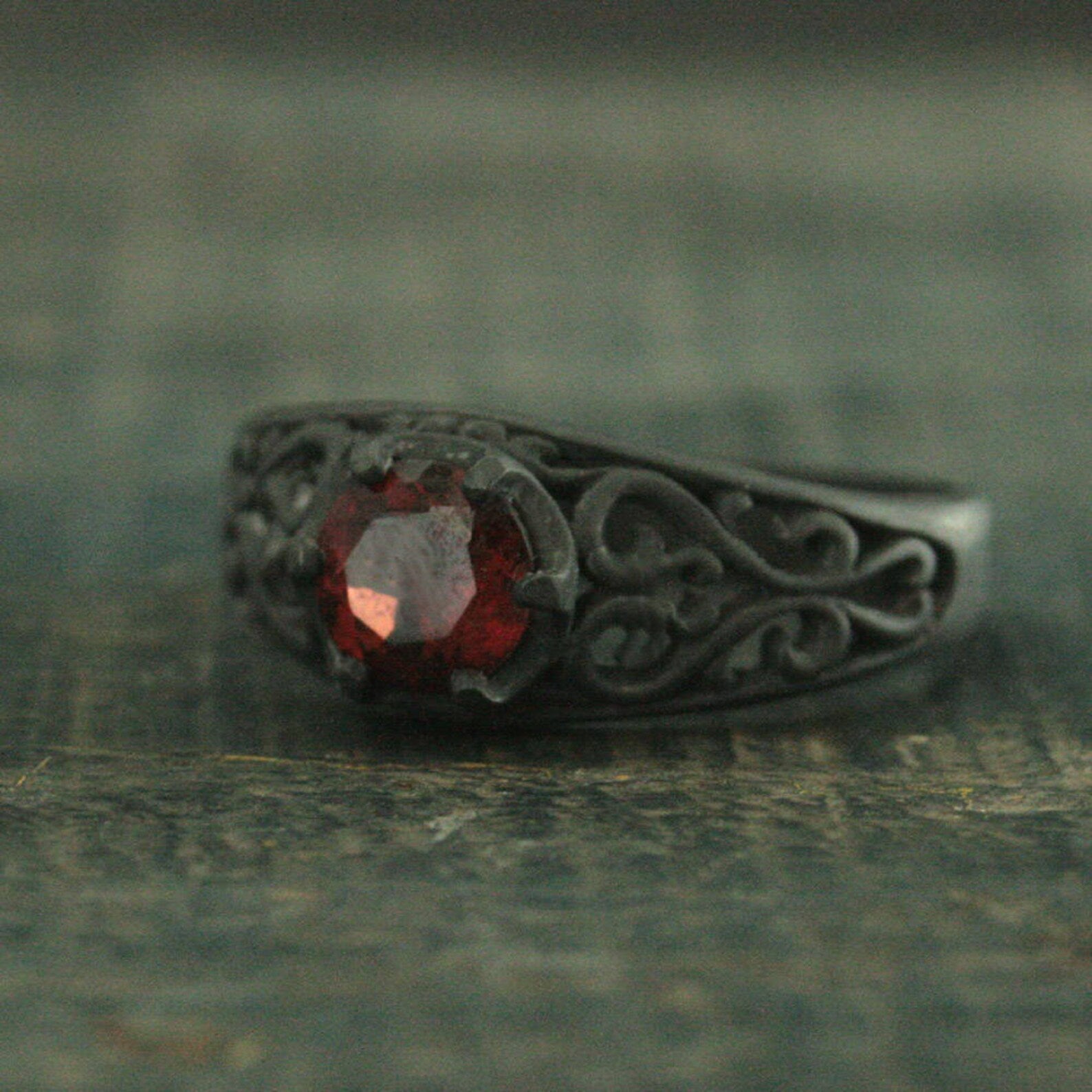 Black Solitaire Ring~Garnet Ring~Black Silver Ring~Black Filigree Ring~Oxidized Silver Ring~Gothic Engagement Ring~Maleficent's Dark Heart