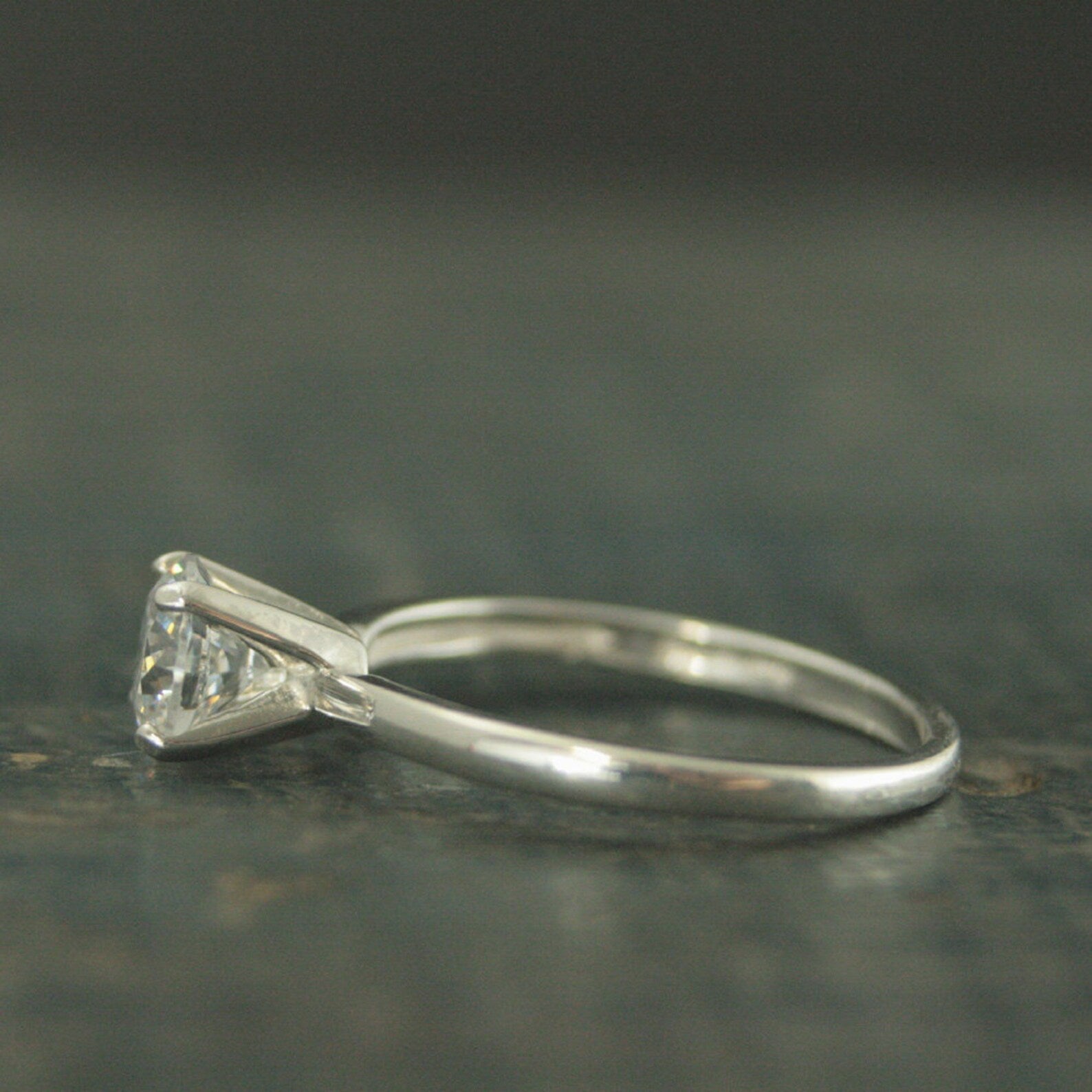 Solitaire Engagement Ring Silver Traditional Engagement Ring Moissanite White Topaz Sapphire Cubic Zirconia Lab Grown Diamond Ring