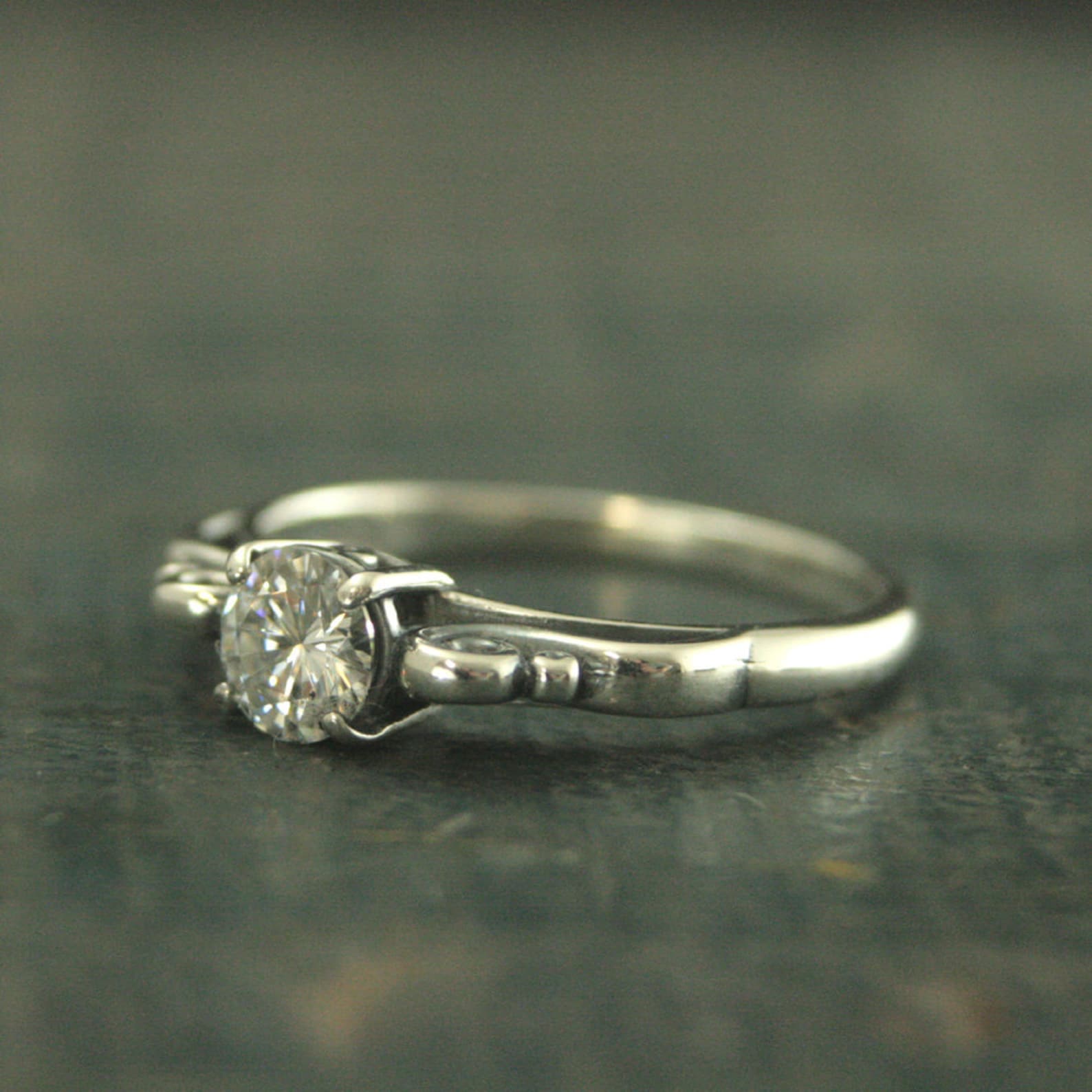 SALE Clear Stone Ring Princess Setting 5mm Round Stone Swirl Ring Silver Promise Ring Cubic Zirconia Ring White Topaz Ring Gift for Her