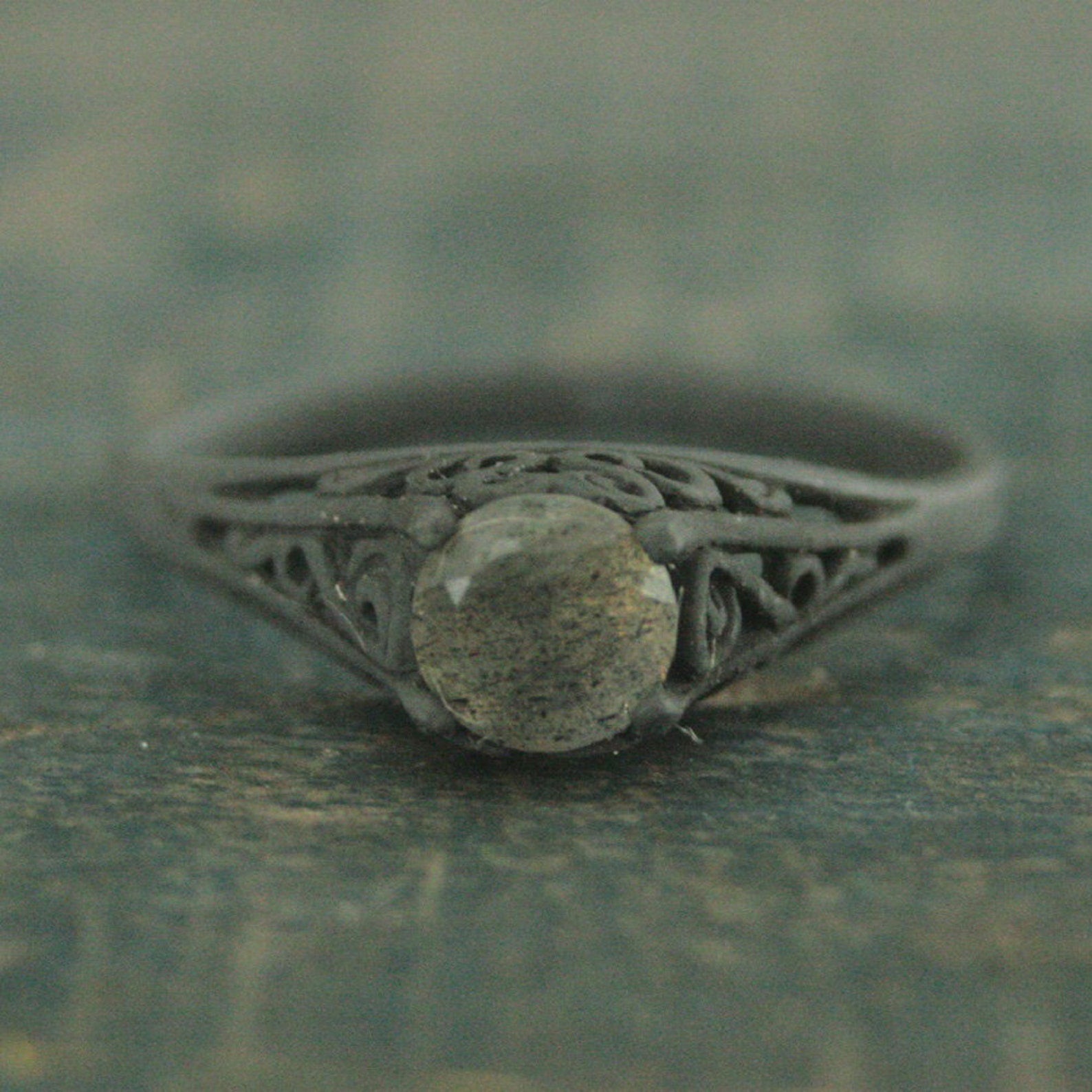 Labradorite Ring Filigree Black Ring Oxidized Silver Black Silver Ring Rainbow Stone Faceted Labradorite Green Blue Flash Wicked Queen