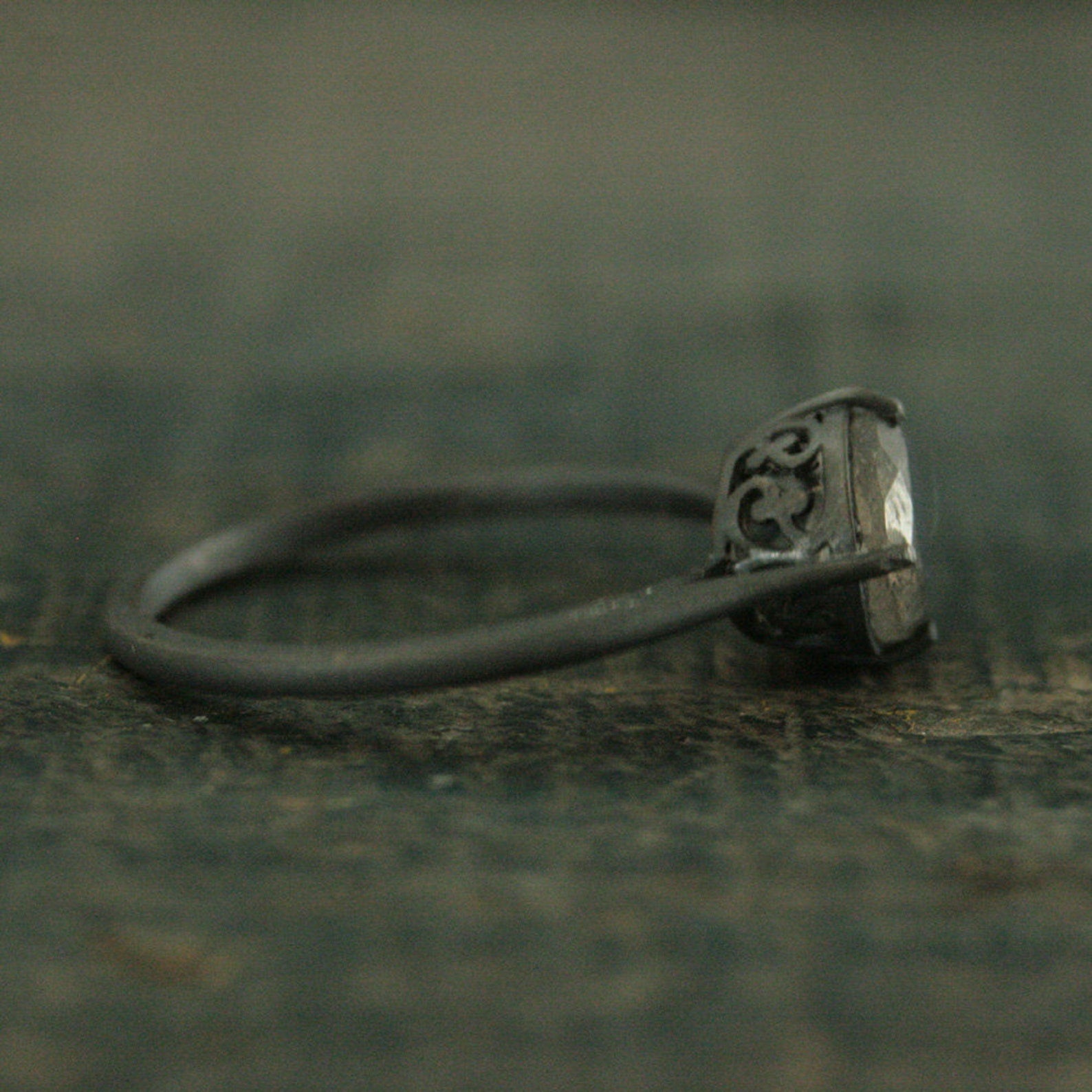 Labradorite Ring Black Silver Ring Alternative Engagement Ring 7mm Labradorite Faceted Stone NSEW Delicate Setting Claw Prongs Black Ring
