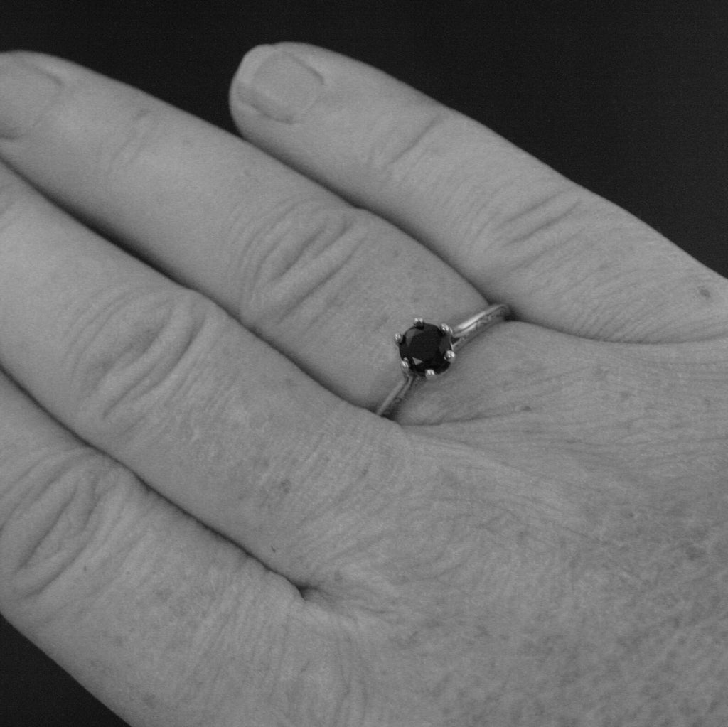 Onyx Ring Ariel Cathedral Ring 6 Prong Solitaire Black Stone Ring Antique Style Ring Vintage Style Ring Embossed Knife Edge Design