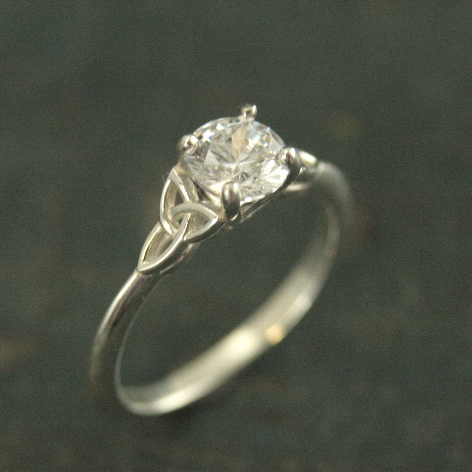 Celtic Cathedral Ring Silver Solitaire Celtic Engagement Ring Trinity Knot Ring Irish Ring Cubic Zirconia Triquetra Ring Moissanite Ring