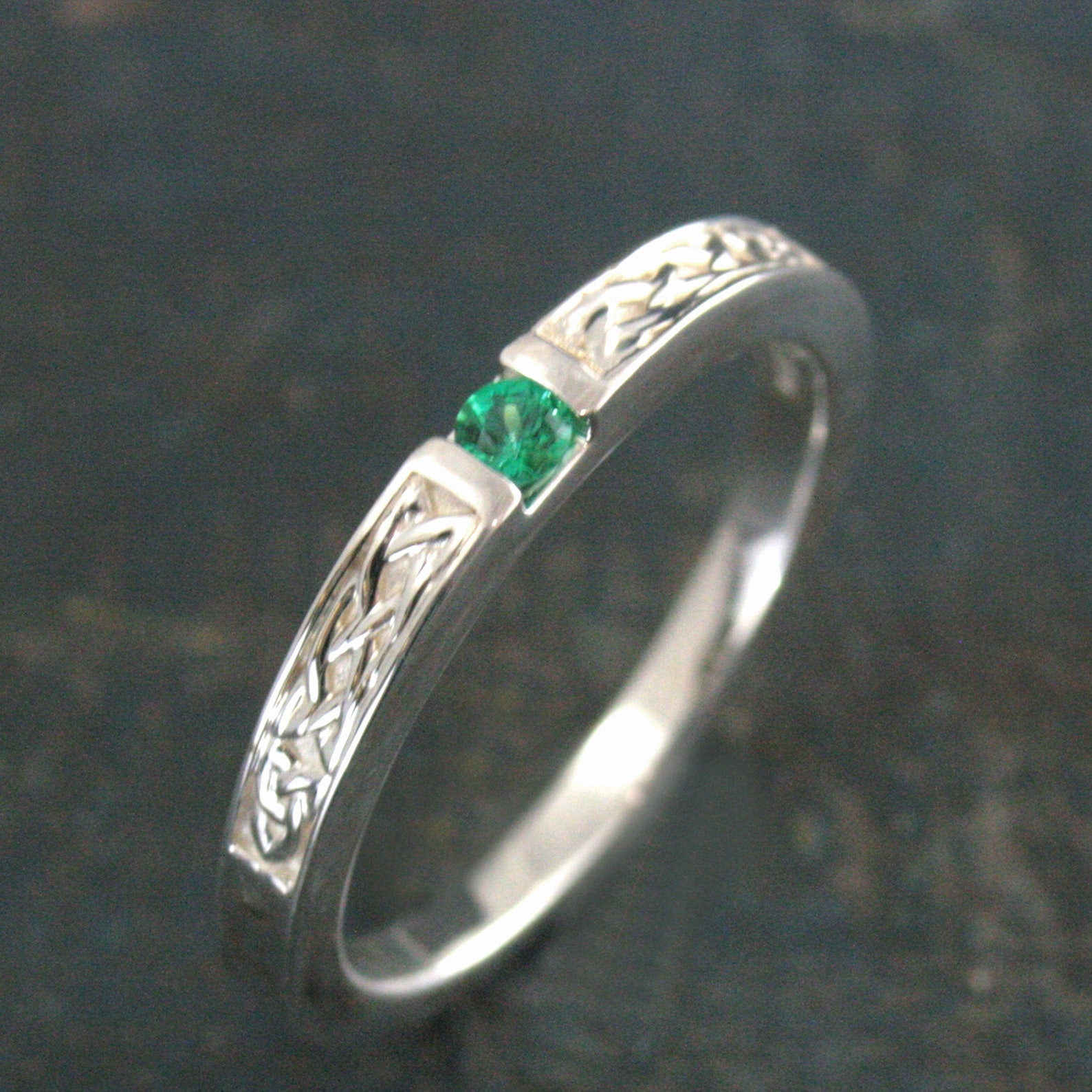 Men's Engagement Ring Celtic Band Emerald Ring Men's Celtic Band Women's Celtic Wedding Ring Celtic Knot Ring Irish Wedding Band Silver
