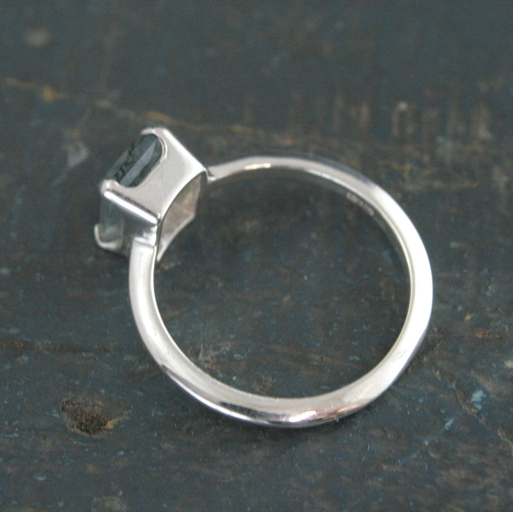 Moss Agate Ring Emerald Cut Solitaire Knife Edge Band 8x6 Moss Agate Modern Ring Minimalist Jewelry Statement Ring Rectangular Moss Agate