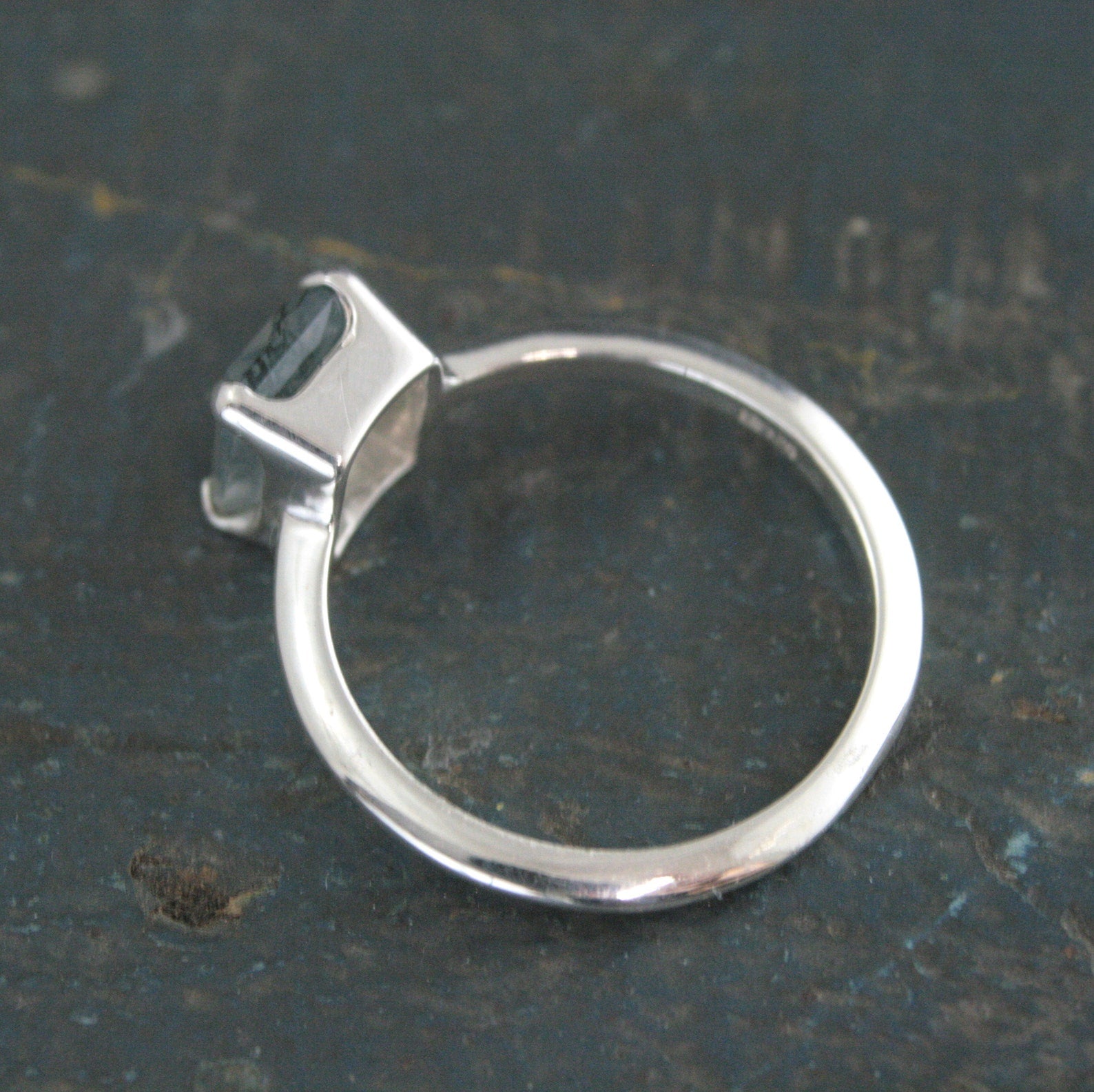 Moss Agate Ring Emerald Cut Solitaire Knife Edge Band 8x6 Moss Agate Modern Ring Minimalist Jewelry Statement Ring Rectangular Moss Agate