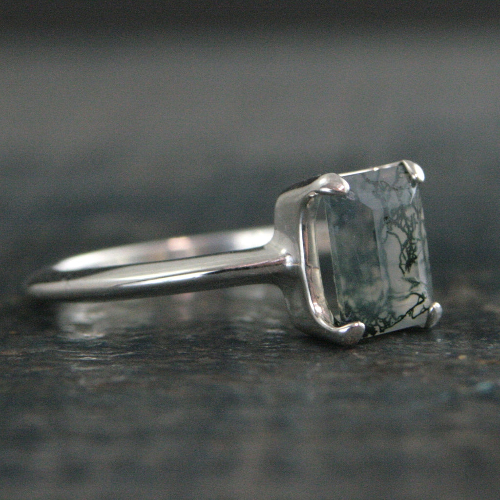 Moss Agate Ring Emerald Cut Solitaire Knife Edge Band 8x6 Moss Agate Modern Ring Minimalist Jewelry Statement Ring Rectangular Moss Agate