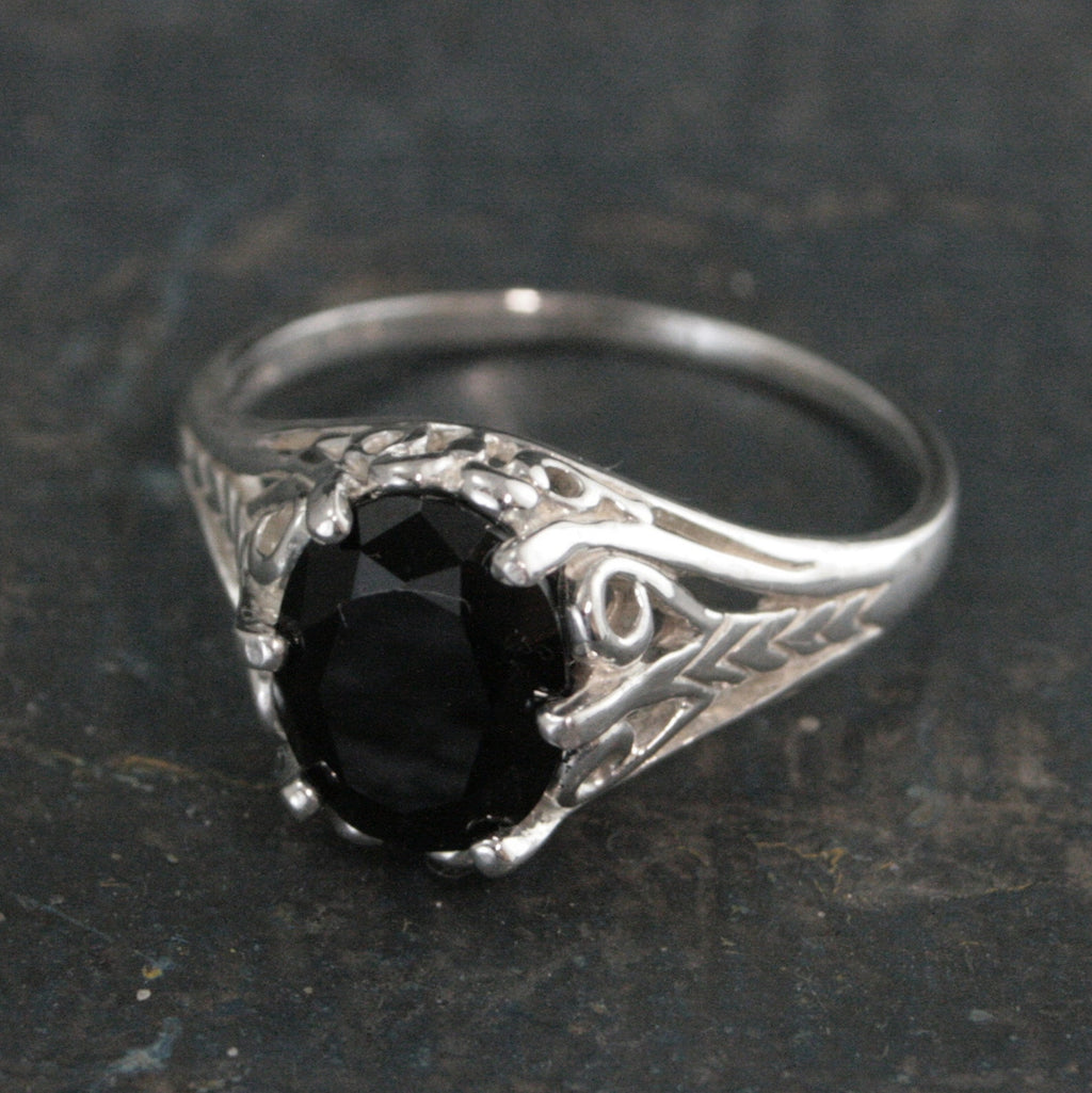 Onyx Ring Silver Filigree Ring 8 by 10 Oval Onyx Ring Dark Fairy Antique Style Ring Facetted Genuine Onyx Oval Ring Unique Engagement Ring