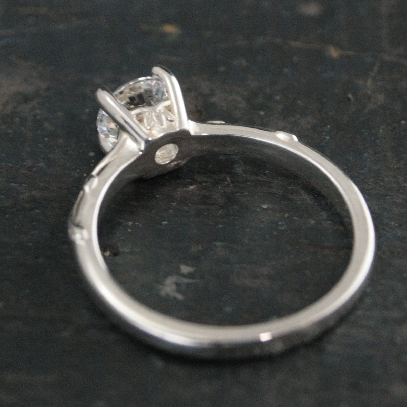 Silver Vine Ring Ivy Engagement Ring Silver Solitaire Ring Elegant Engagement Ring Moissanite Ring White Topaz Ring Cubic Zirconia Ring