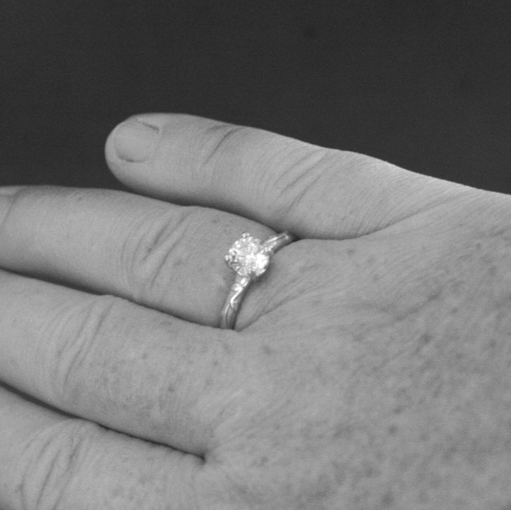 Silver Vine Ring Ivy Engagement Ring Silver Solitaire Ring Elegant Engagement Ring Moissanite Ring White Topaz Ring Cubic Zirconia Ring
