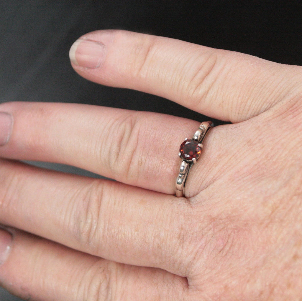 Garnet Ring January Birthstone Ring Princess Ring Red Stone Ring 5mm Mozambique Garnet Swirl Design Ring Sculptural Solitaire Promise Ring
