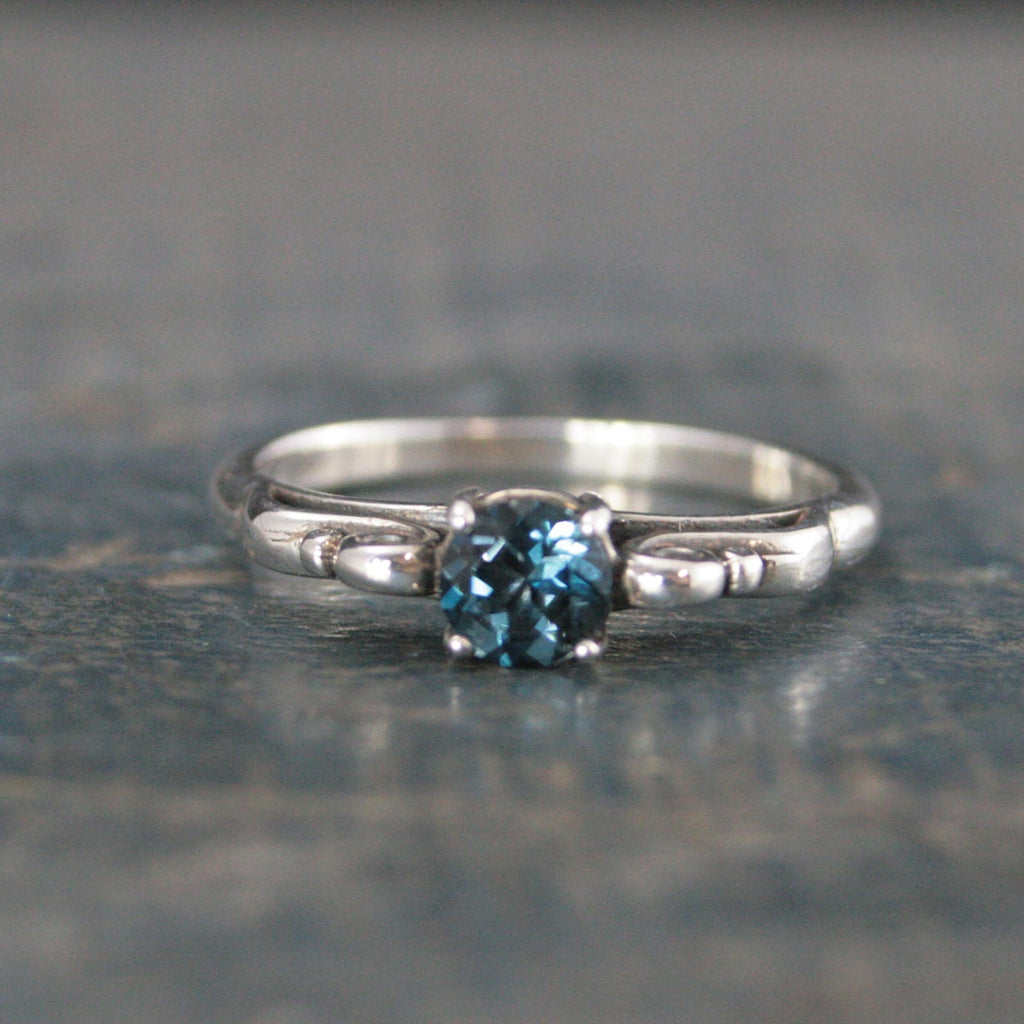 December Birthstone Ring London Blue Topaz Ring 5mm Blue Topaz Swirl Setting Sculptural Ring Gift for Daughter Promise Ring Something Blue