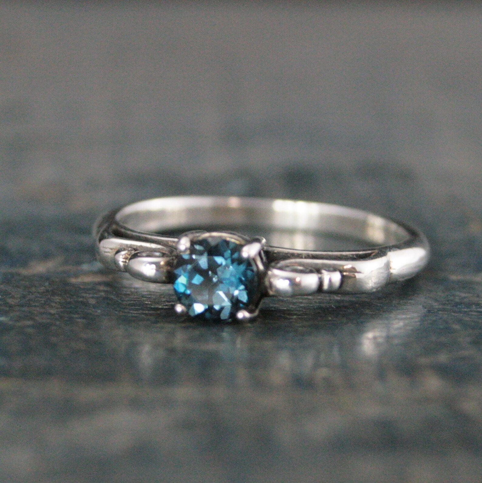 December Birthstone Ring London Blue Topaz Ring 5mm Blue Topaz Swirl Setting Sculptural Ring Gift for Daughter Promise Ring Something Blue