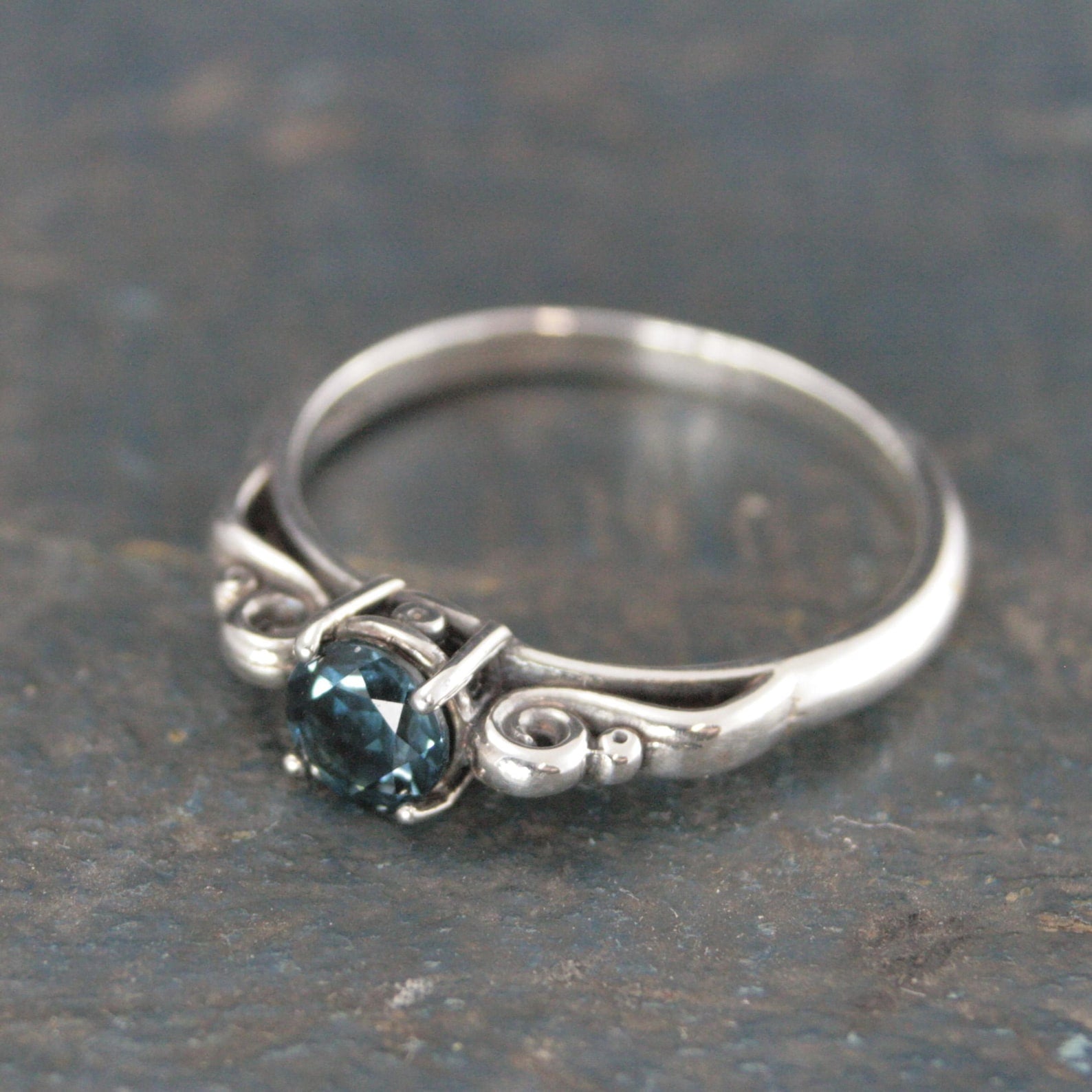 December Birthstone Ring London Blue Topaz Ring 5mm Blue Topaz Swirl Setting Sculptural Ring Gift for Daughter Promise Ring Something Blue