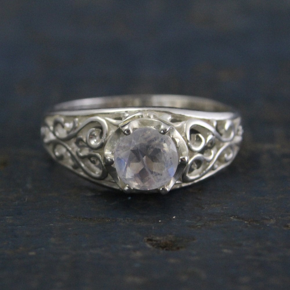 Sleeping Beauty~Rainbow Moonstone Ring~Filigree Ring~Vintage Style Ring~Antique Style Ring~Faceted Moonstone~Full Cut Moonstone