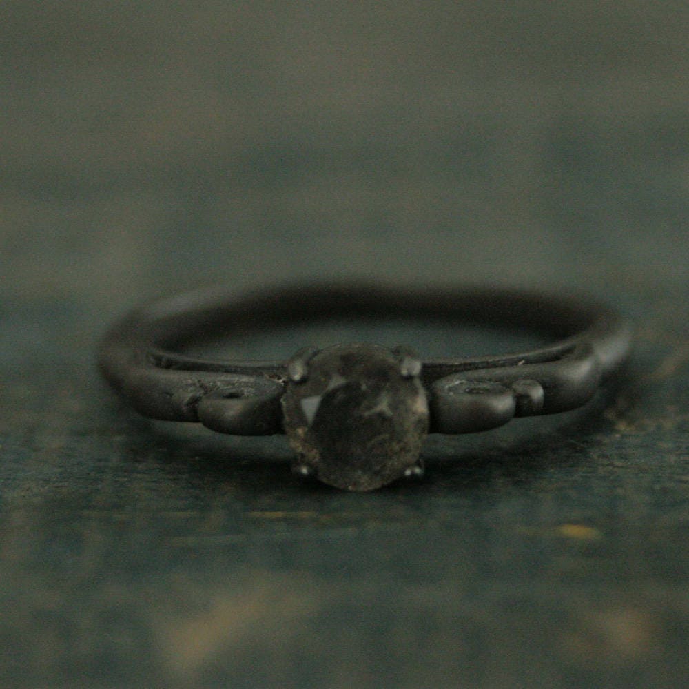 Dark Princess Ring~Black Silver Ring~Labradorite Ring~Faceted Labradorite~Oxidized Silver Ring~Unique Engagement Ring~Unique Promise Ring