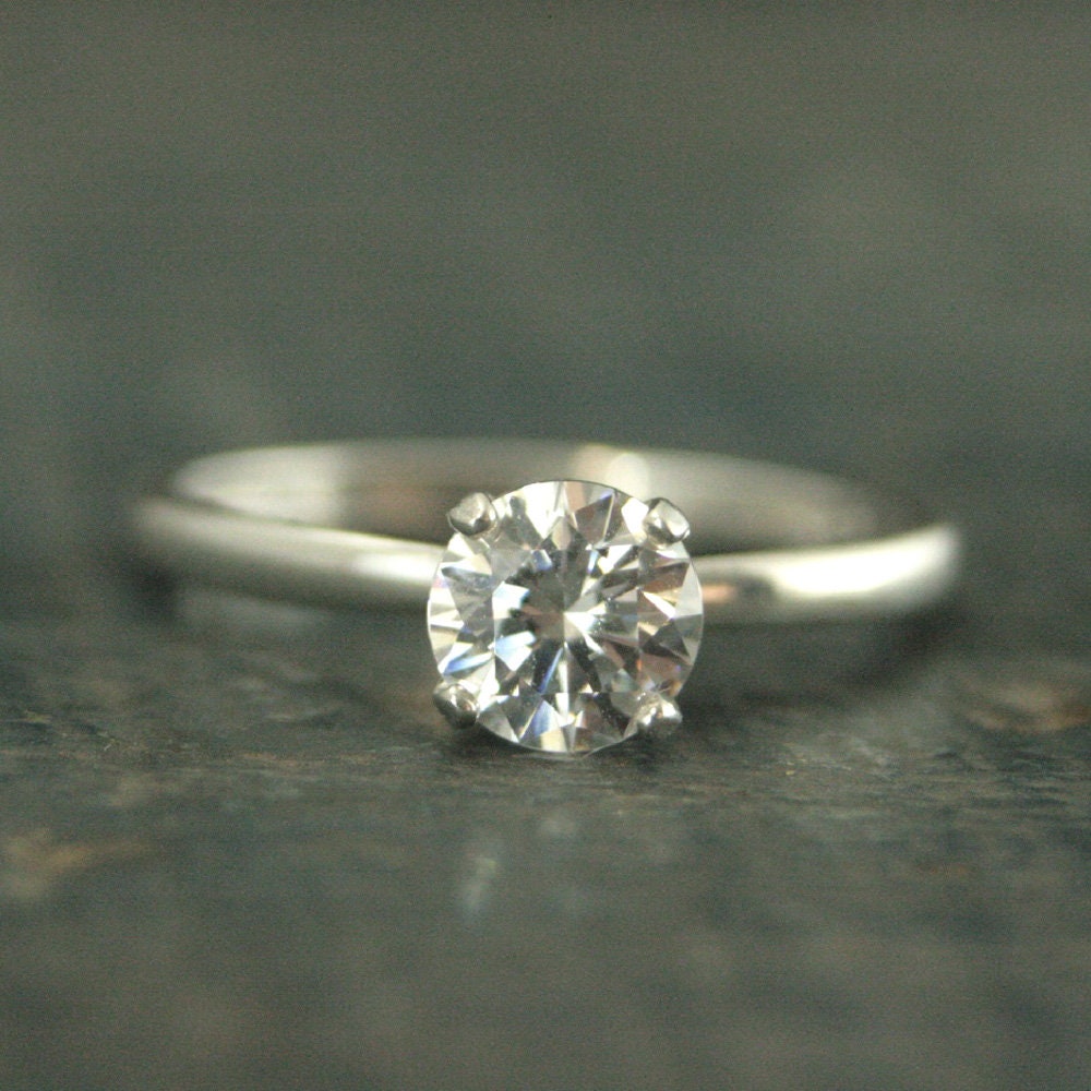 Solitaire Engagement Ring Silver Traditional Engagement Ring Moissanite White Topaz Sapphire Cubic Zirconia Lab Grown Diamond Ring