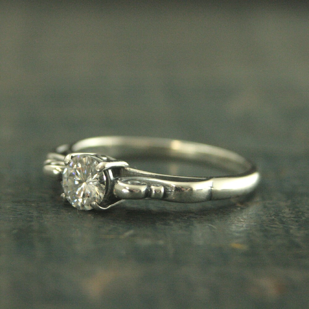 SALE Clear Stone Ring Princess Setting 5mm Round Stone Swirl Ring Silver Promise Ring Cubic Zirconia Ring White Topaz Ring Gift for Her