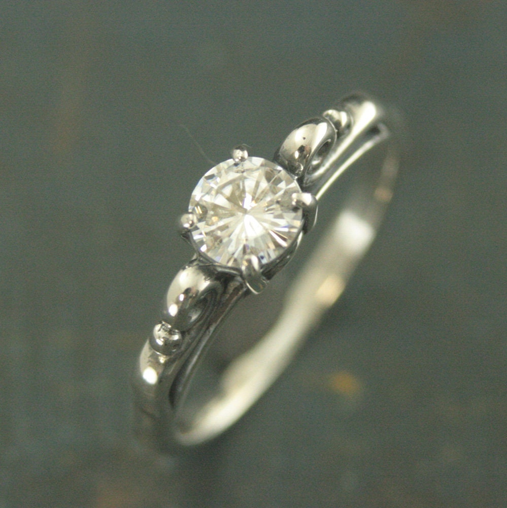 Clear Stone Ring Princess Setting 5mm Round Stone Swirl Ring Silver Promise Ring Moissanite Ring Cubic Zirconia Ring White Topaz Ring