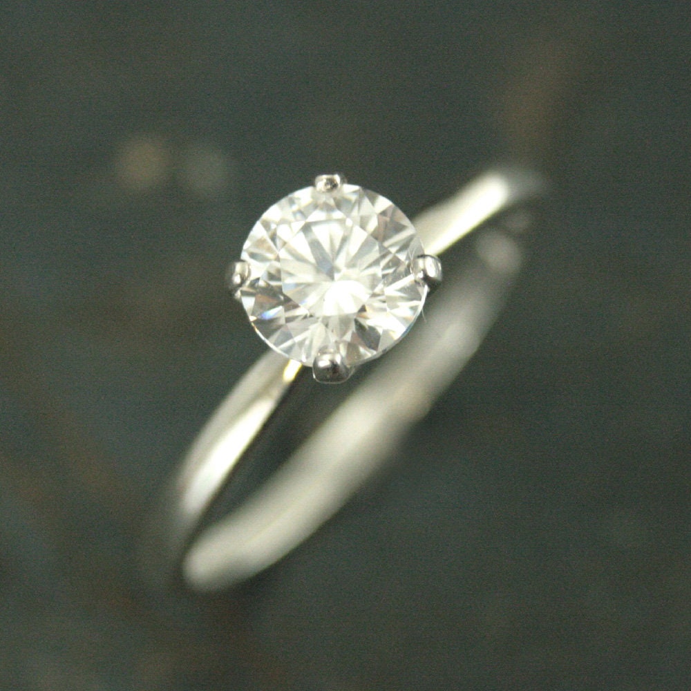 Solitaire Engagement Ring Silver Traditional Engagement Ring Moissanite White Topaz Sapphire Cubic Zirconia Lab Grown Diamond Ring