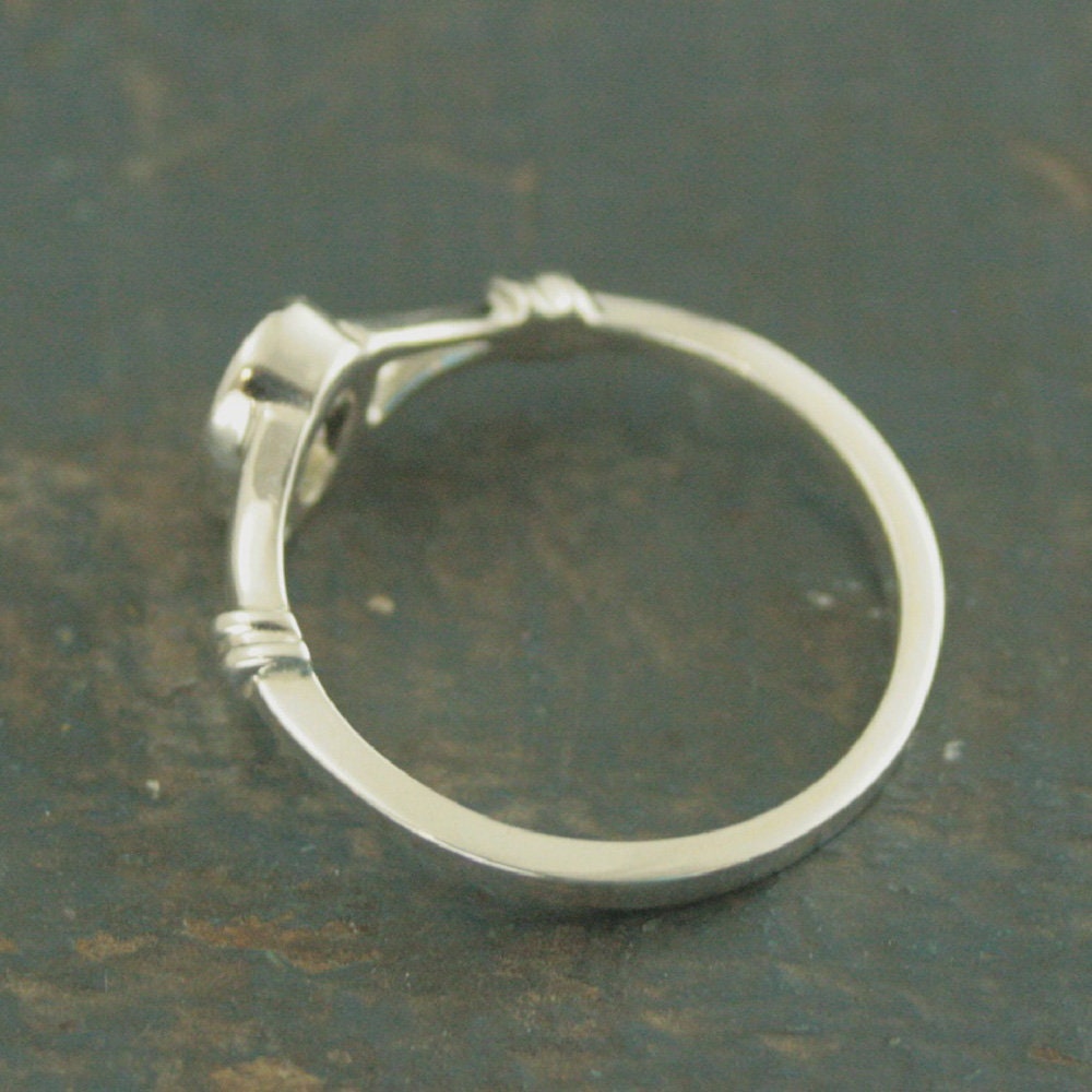 Oval Ring Bezel Setting Mirror Mirror Unique Engagement Ring Split Shank Oval Stone Oval Solitaire Moissanite White Sapphire Topaz CZ Ring