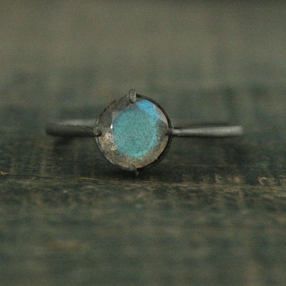 Labradorite Ring Black Silver Ring Alternative Engagement Ring 7mm Labradorite Faceted Stone NSEW Delicate Setting Claw Prongs Black Ring