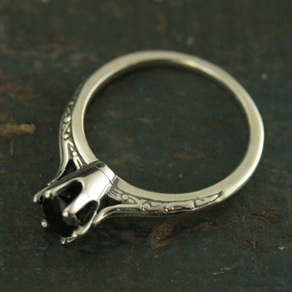 Onyx Ring Ariel Cathedral Ring 6 Prong Solitaire Black Stone Ring Antique Style Ring Vintage Style Ring Embossed Knife Edge Design
