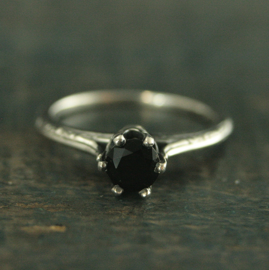 Onyx Ring Ariel Cathedral Ring 6 Prong Solitaire Black Stone Ring Antique Style Ring Vintage Style Ring Embossed Knife Edge Design