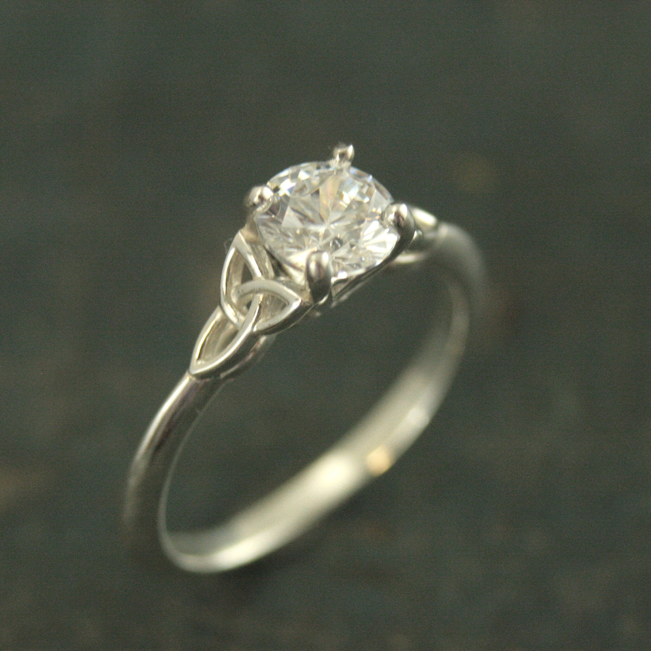 Celtic Cathedral Ring Silver Solitaire Celtic Engagement Ring Trinity Knot Ring Irish Ring Cubic Zirconia Triquetra Ring Moissanite Ring