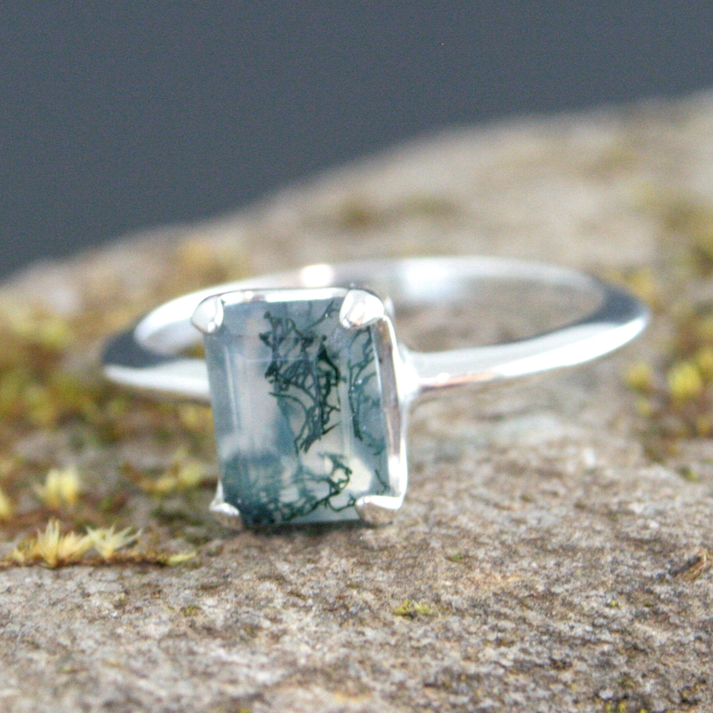 Moss Agate Ring Emerald Cut Solitaire Knife Edge Band 8x6 Moss Agate Modern Ring Minimalist Jewelry Statement Ring Rectangular Moss Agate