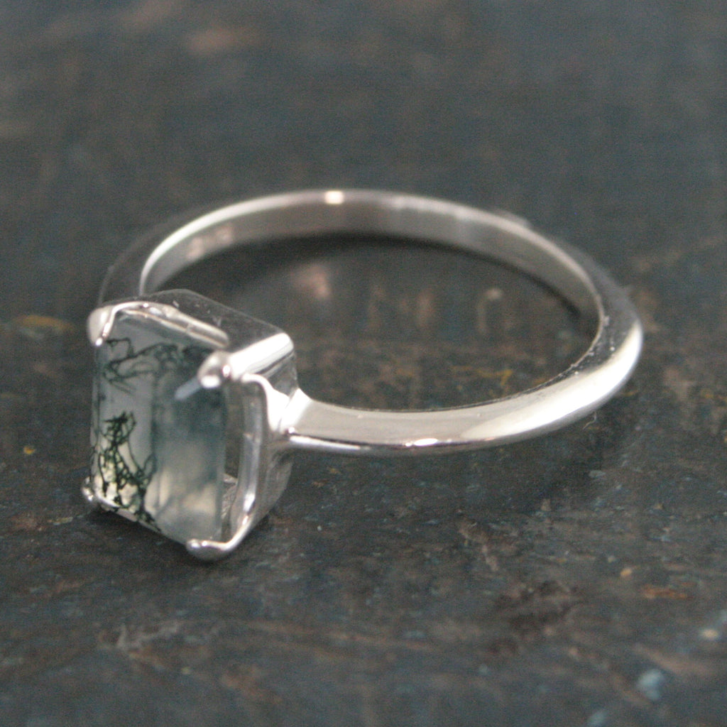 Moss Agate Ring Emerald Cut Solitaire Knife Edge Band 8x6 Moss Agate Modern Ring Minimalist Jewelry Statement Ring Rectangular Moss Agate
