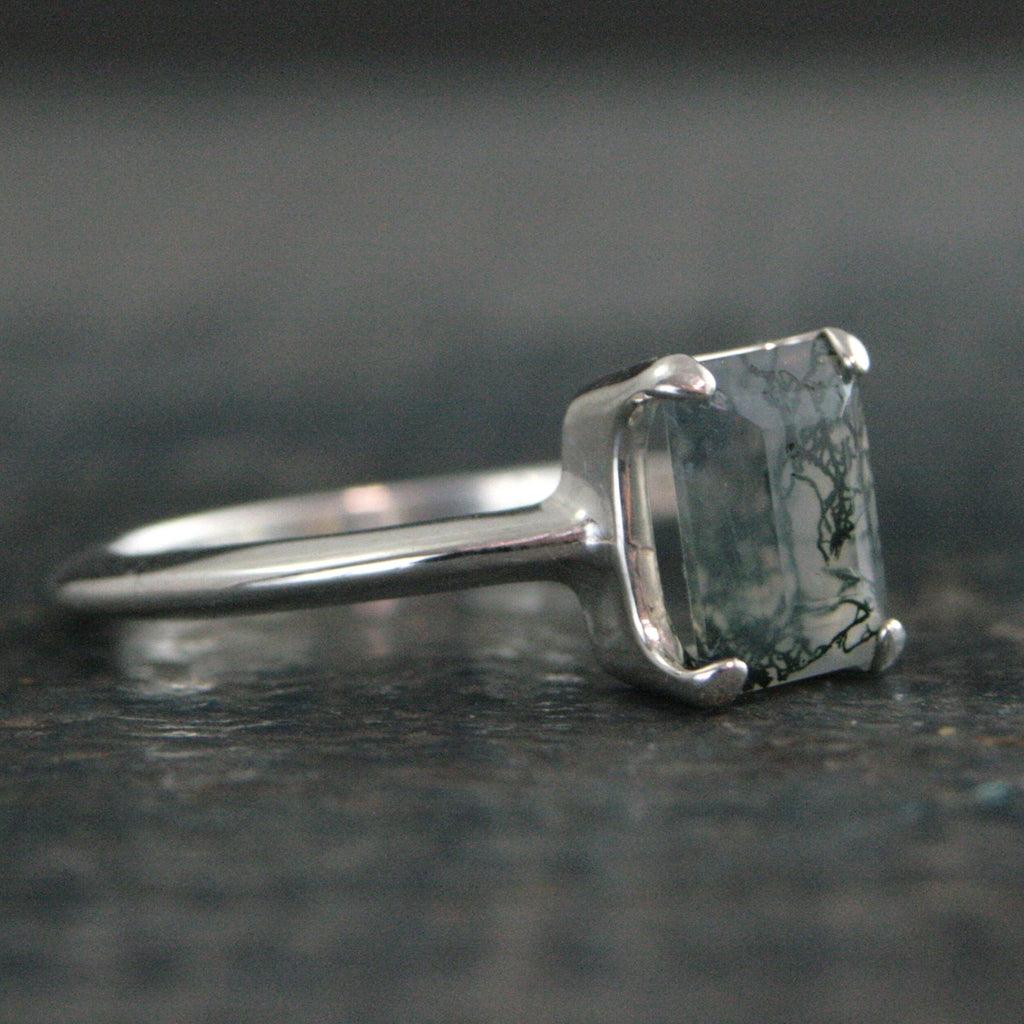 Moss Agate Ring Emerald Cut Solitaire Knife Edge Band 8x6 Moss Agate Modern Ring Minimalist Jewelry Statement Ring Rectangular Moss Agate