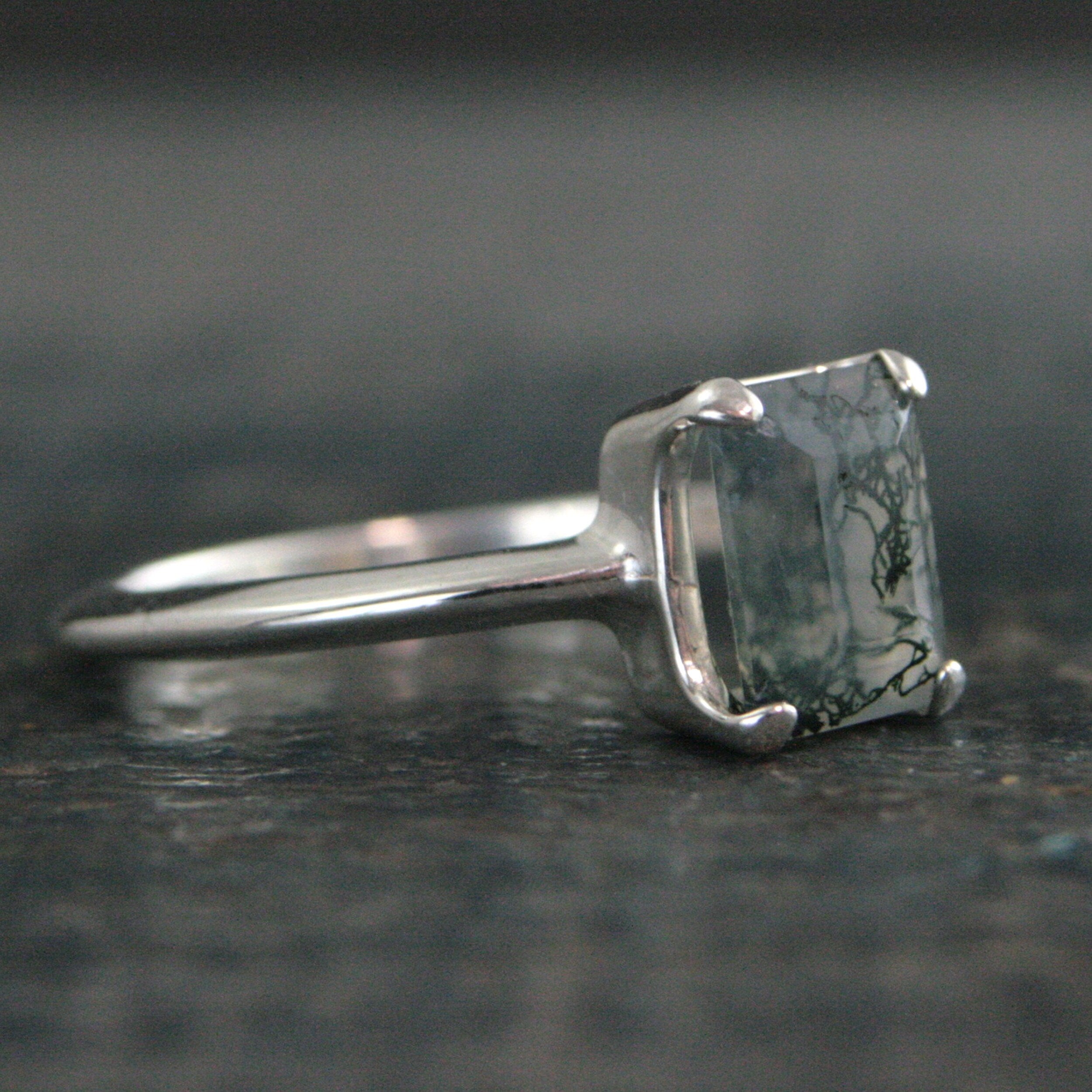 Moss Agate Ring Emerald Cut Solitaire Knife Edge Band 8x6 Moss Agate Modern Ring Minimalist Jewelry Statement Ring Rectangular Moss Agate