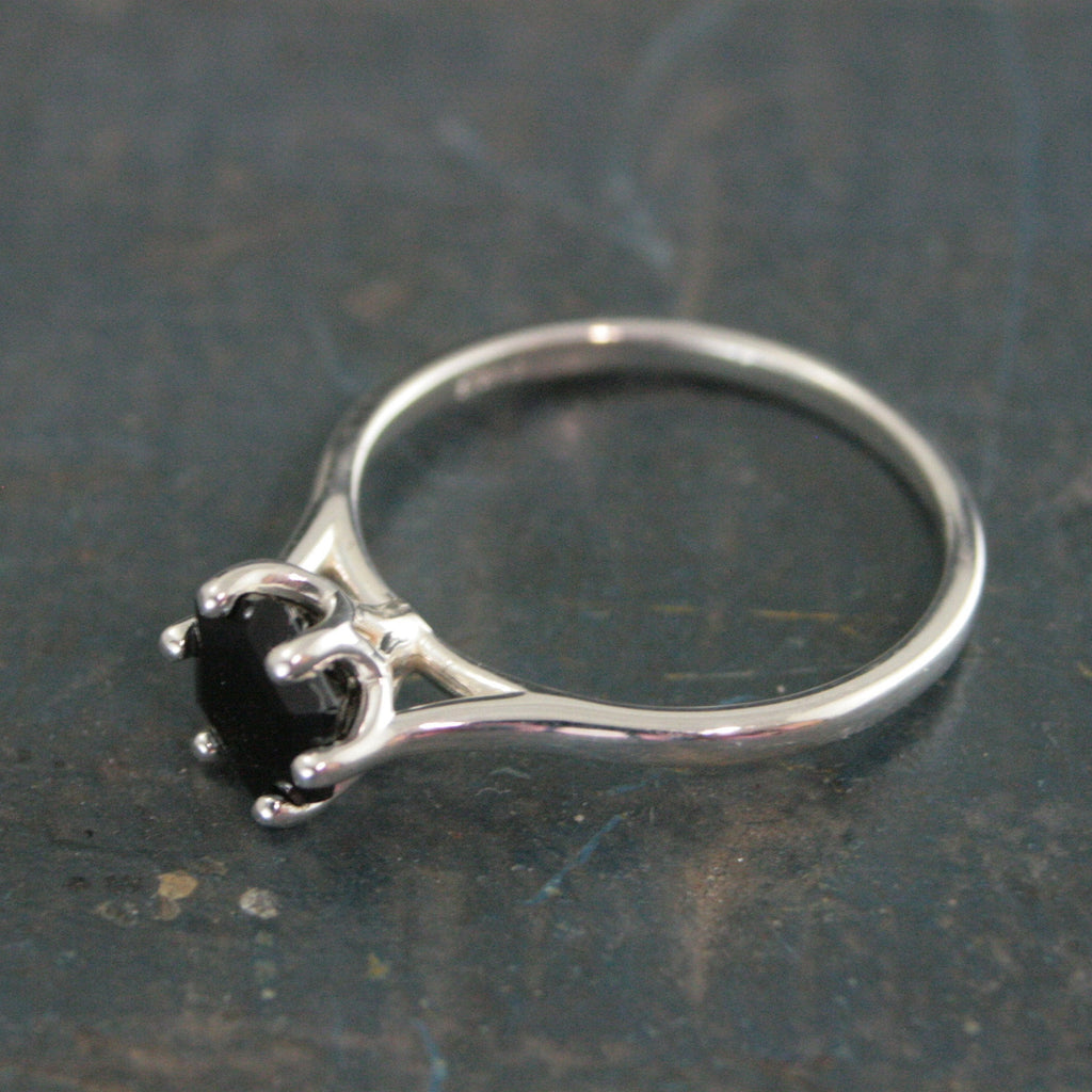 Hexagon Onyx Ring 6 Prong Solitaire Black Stone Geometric Ring Unique Hexagon Cut Stone Modern Onyx Ring Hexagonal Onyx Ring Cathedral Ring