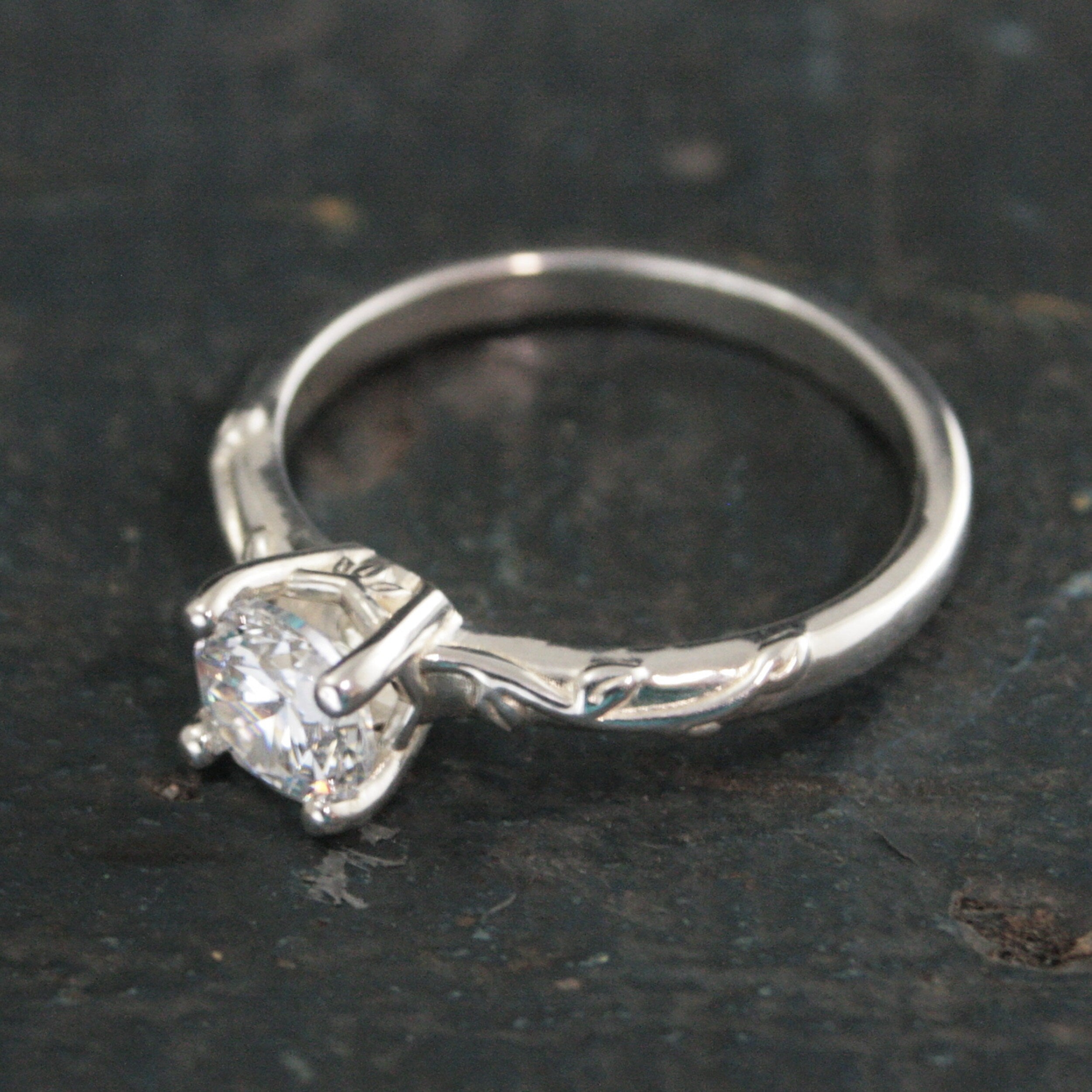 Silver Vine Ring Ivy Engagement Ring Silver Solitaire Ring Elegant Engagement Ring Moissanite Ring White Topaz Ring Cubic Zirconia Ring