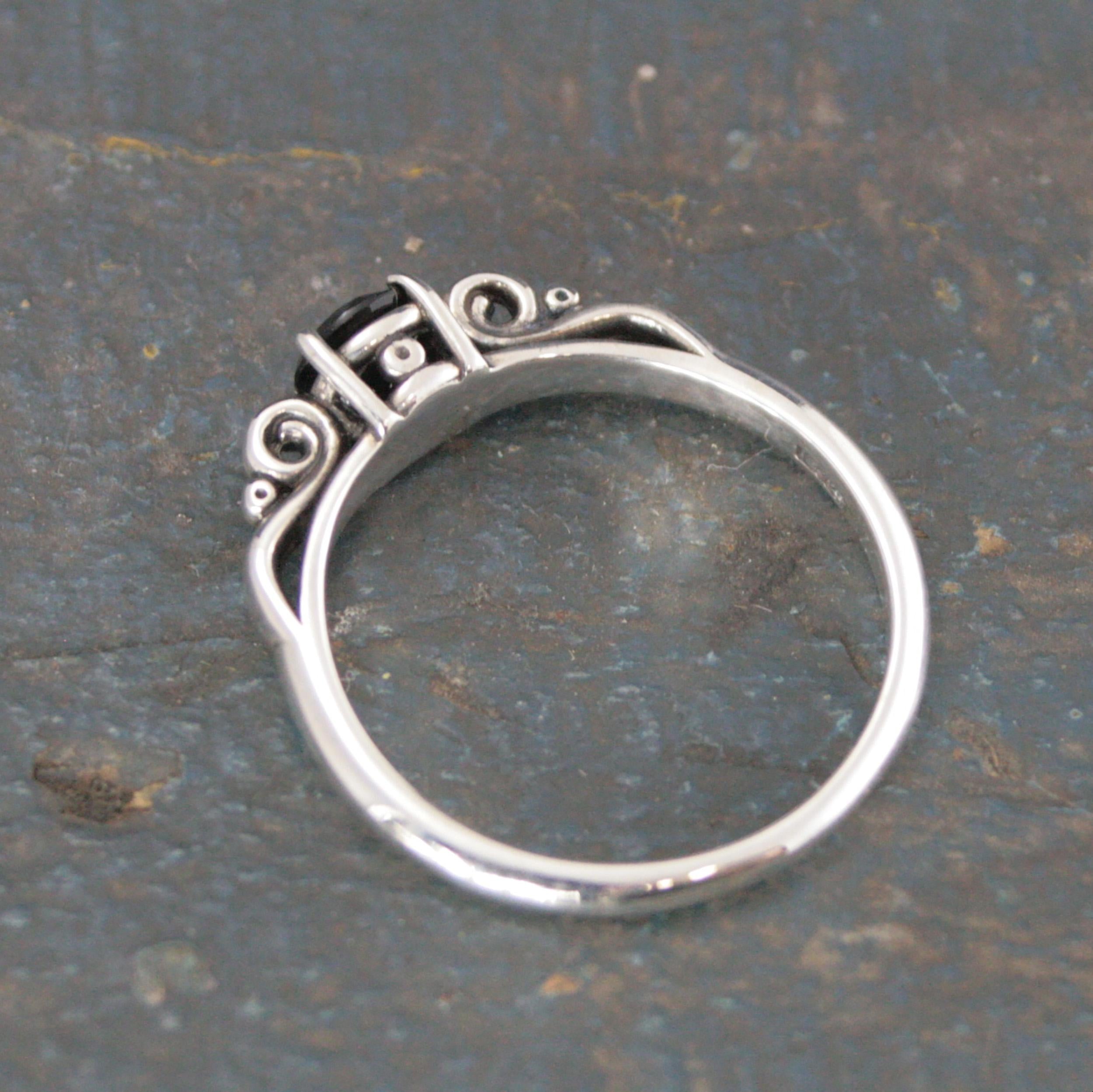 Onyx Princess Ring 5mm Onyx Solitaire Scroll Cathedral Setting Promise Ring Protection Genuine Facetted Onyx Ring Sculptural Swirl Design