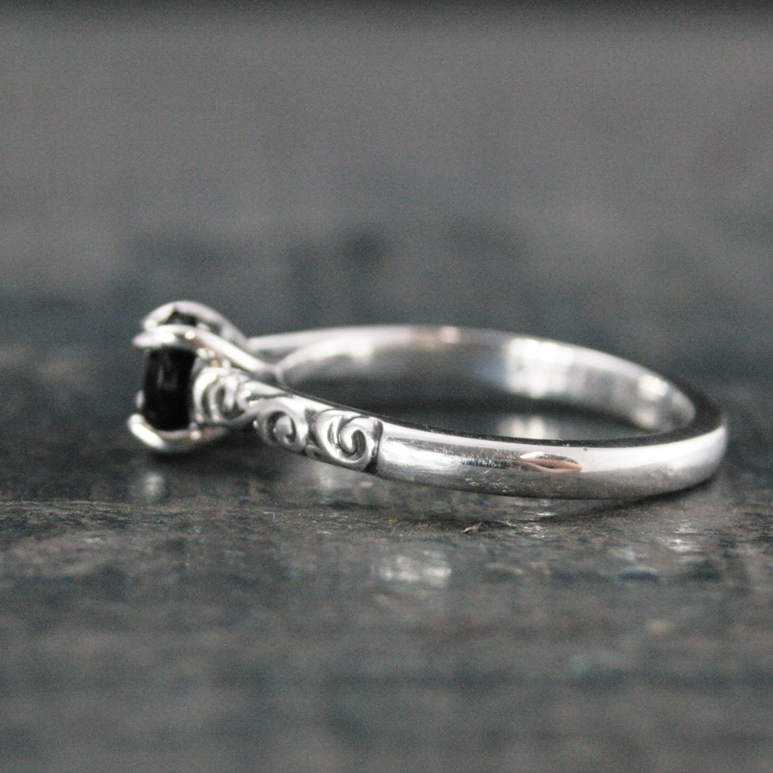 Sterling Silver Onyx Ring Cathedral Solitaire Gothic Engagement Ring Black Stone Protection Ring Swirl Design Dark Alice Flourish Ring