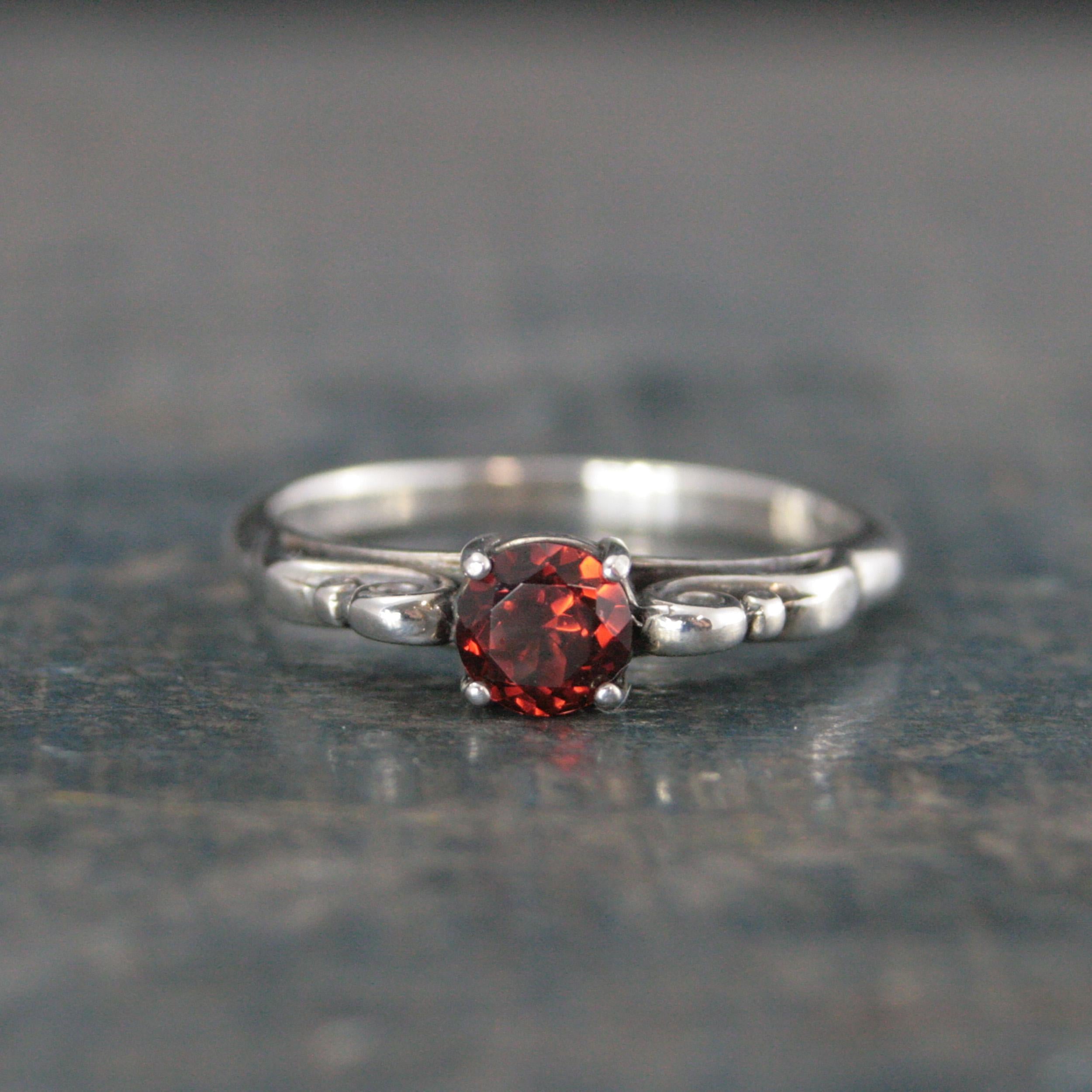 Garnet Ring January Birthstone Ring Princess Ring Red Stone Ring 5mm Mozambique Garnet Swirl Design Ring Sculptural Solitaire Promise Ring
