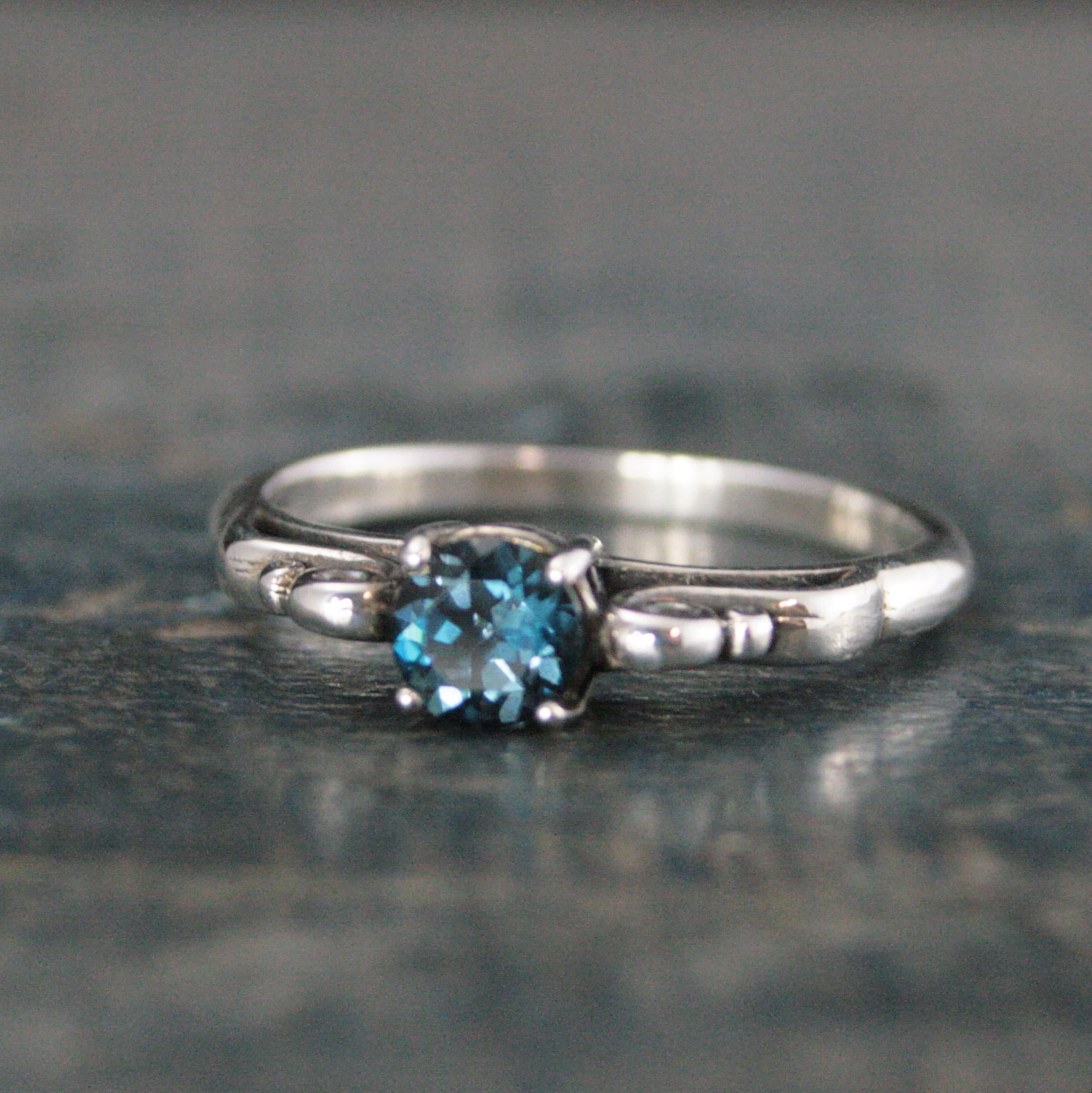 December Birthstone Ring London Blue Topaz Ring 5mm Blue Topaz Swirl Setting Sculptural Ring Gift for Daughter Promise Ring Something Blue