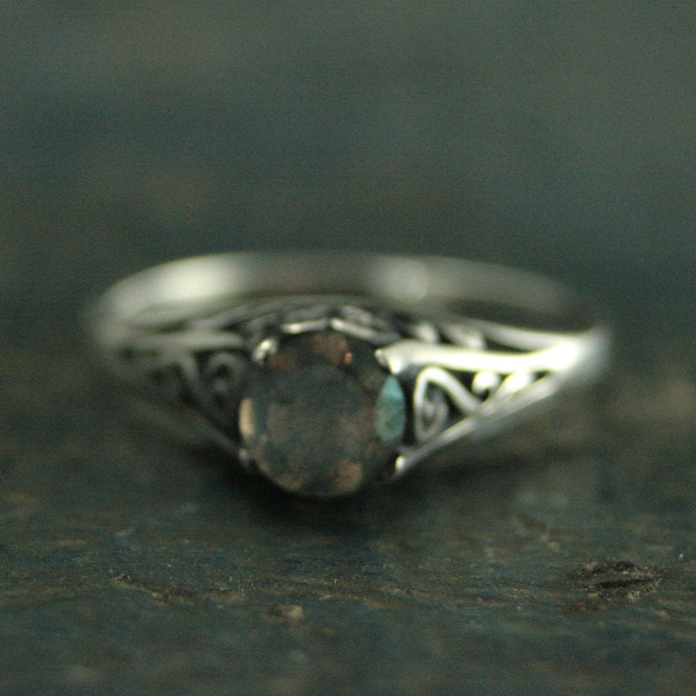 The Cinderella Ring Labradorite Ring Antique Style Ring Silver Vintage Style Filigree Engagement Ring Full Cut Labradorite Ring Promise