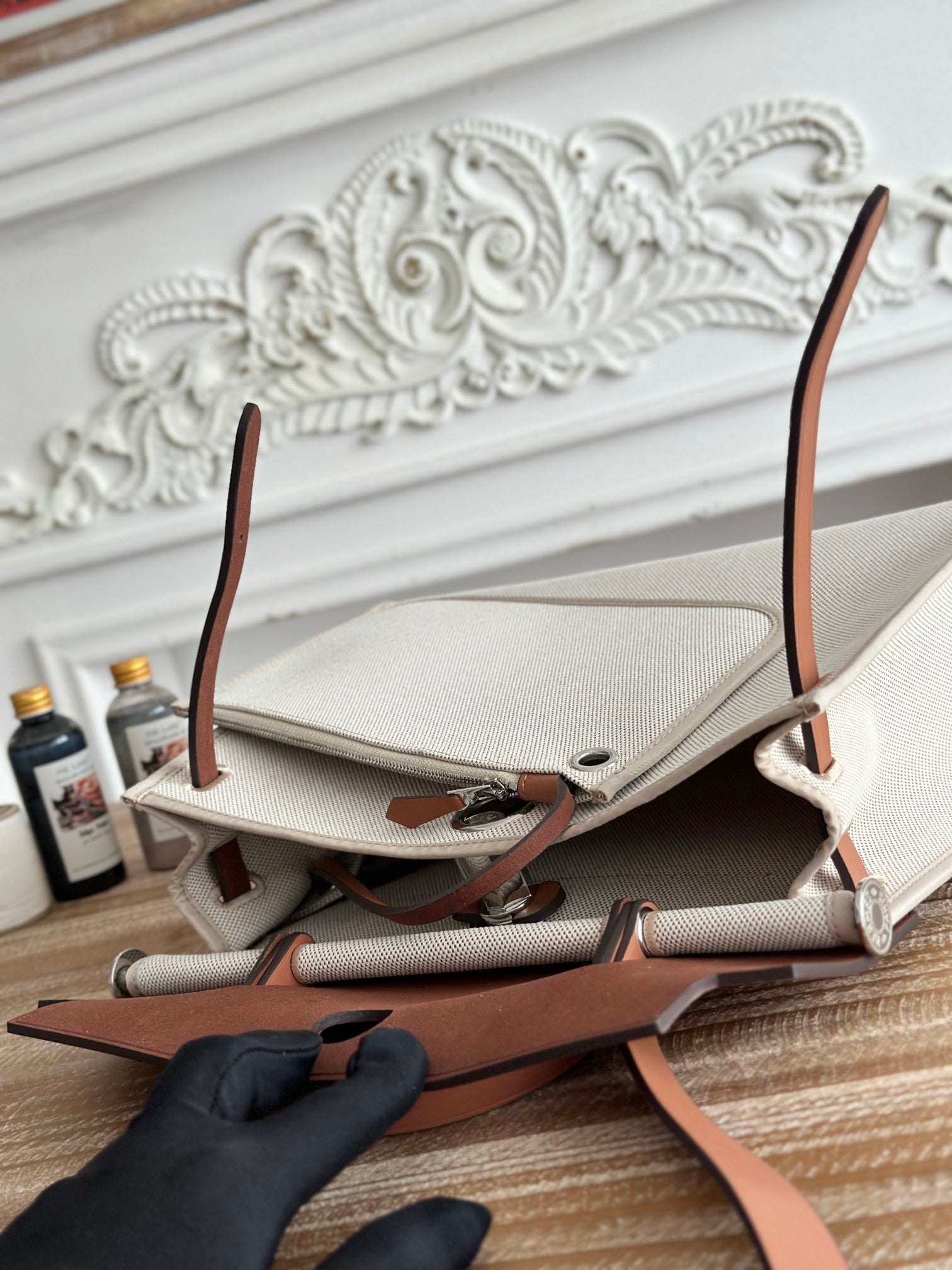 ZIP CABINE 31 BAG IN PALE GRAY CANVAS AND BRONZE BROWN CALFSKIN