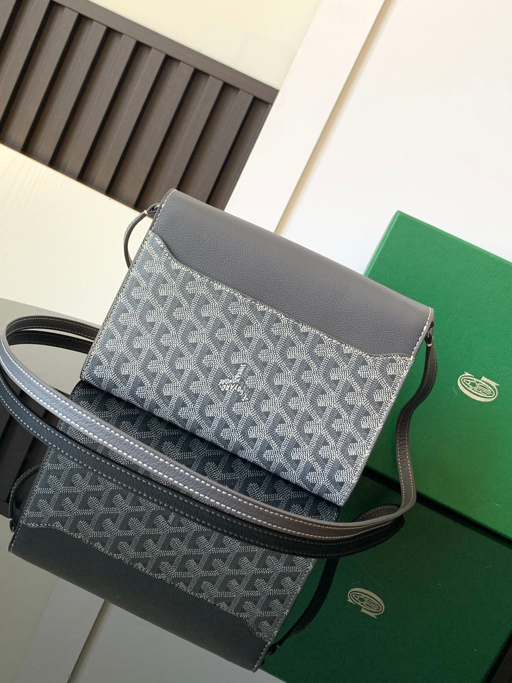 CHYPRE WALLET-POUCH 21 IN GRAY GOYARDINE CANVAS AND CALFSKIN